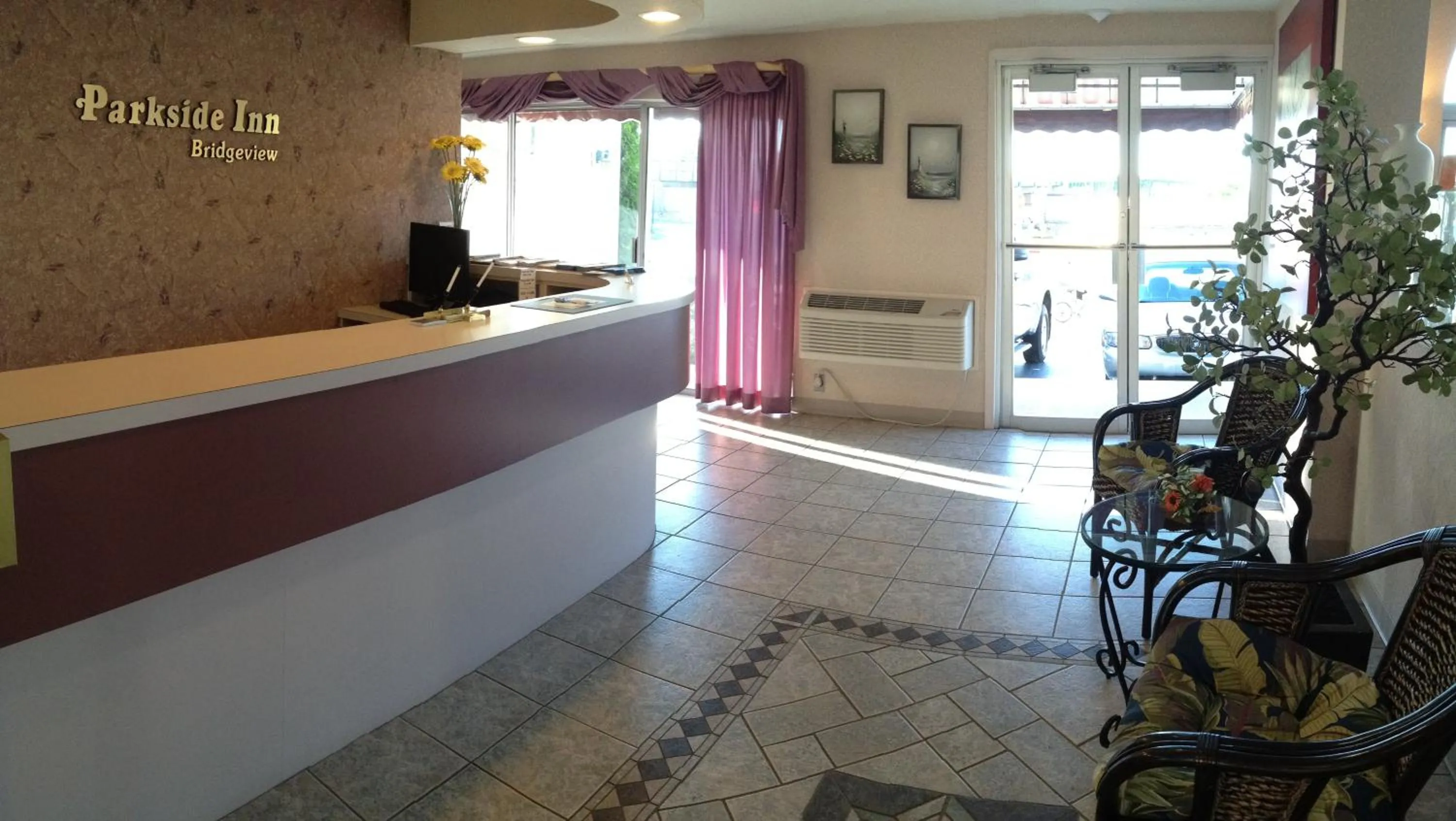 Lobby or reception in Parkside Inn Bridgeview