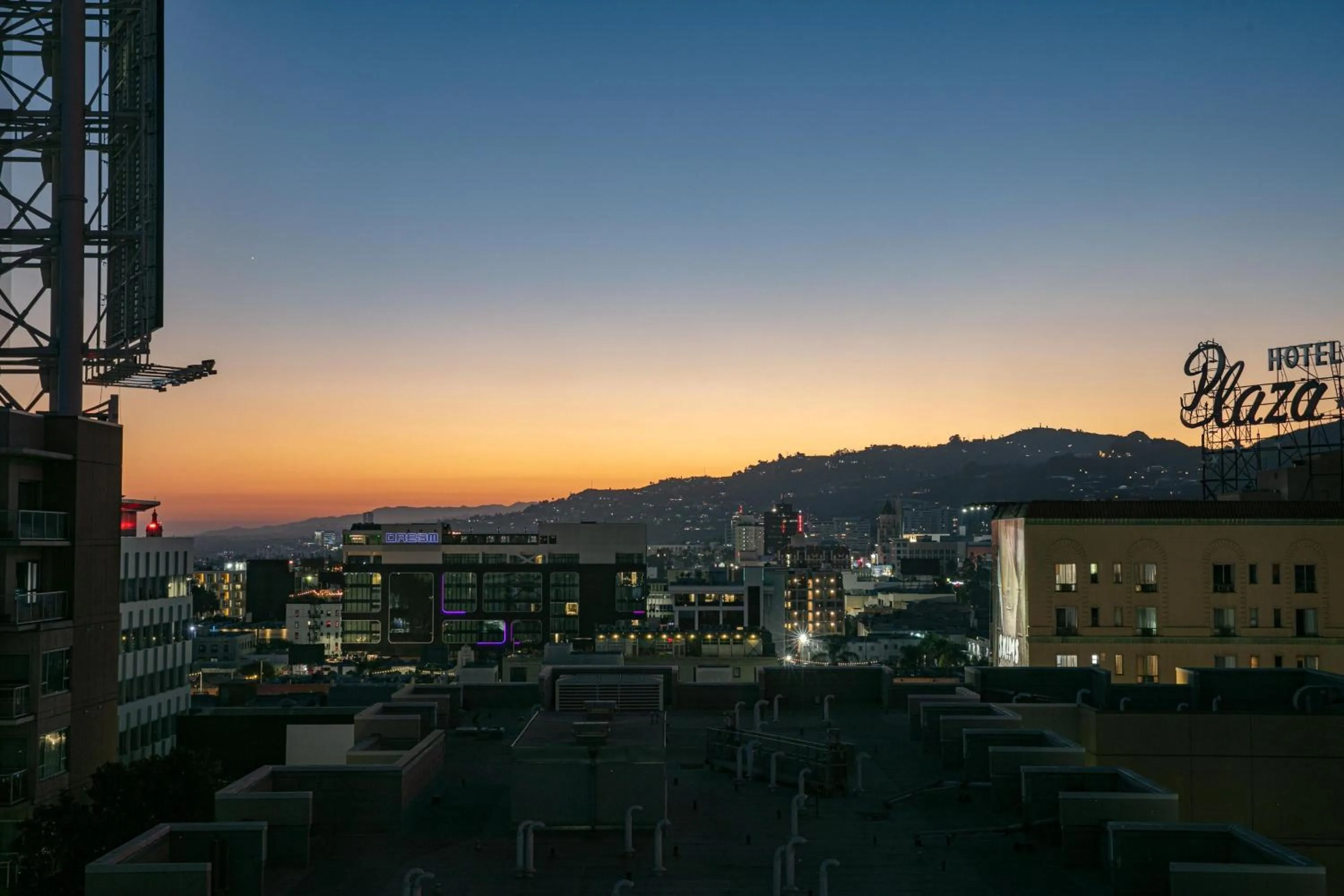 Photo of the whole room in W Hollywood