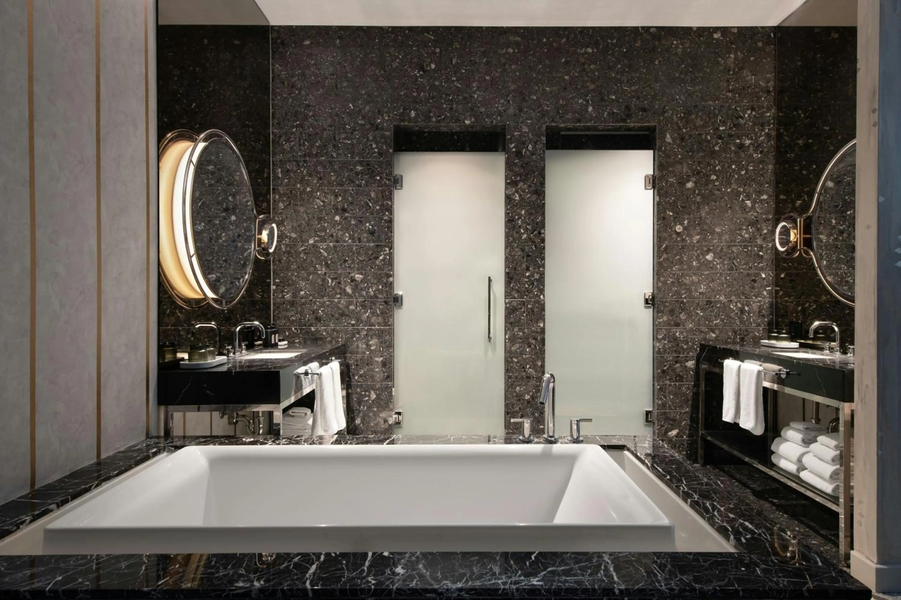 Photo of the whole room in W Hollywood