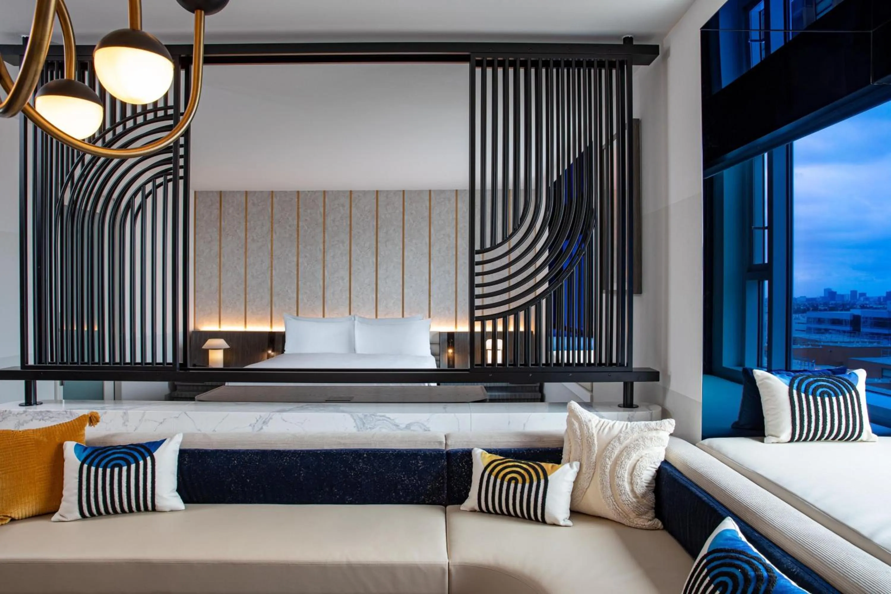 Bedroom, Bed in W Hollywood