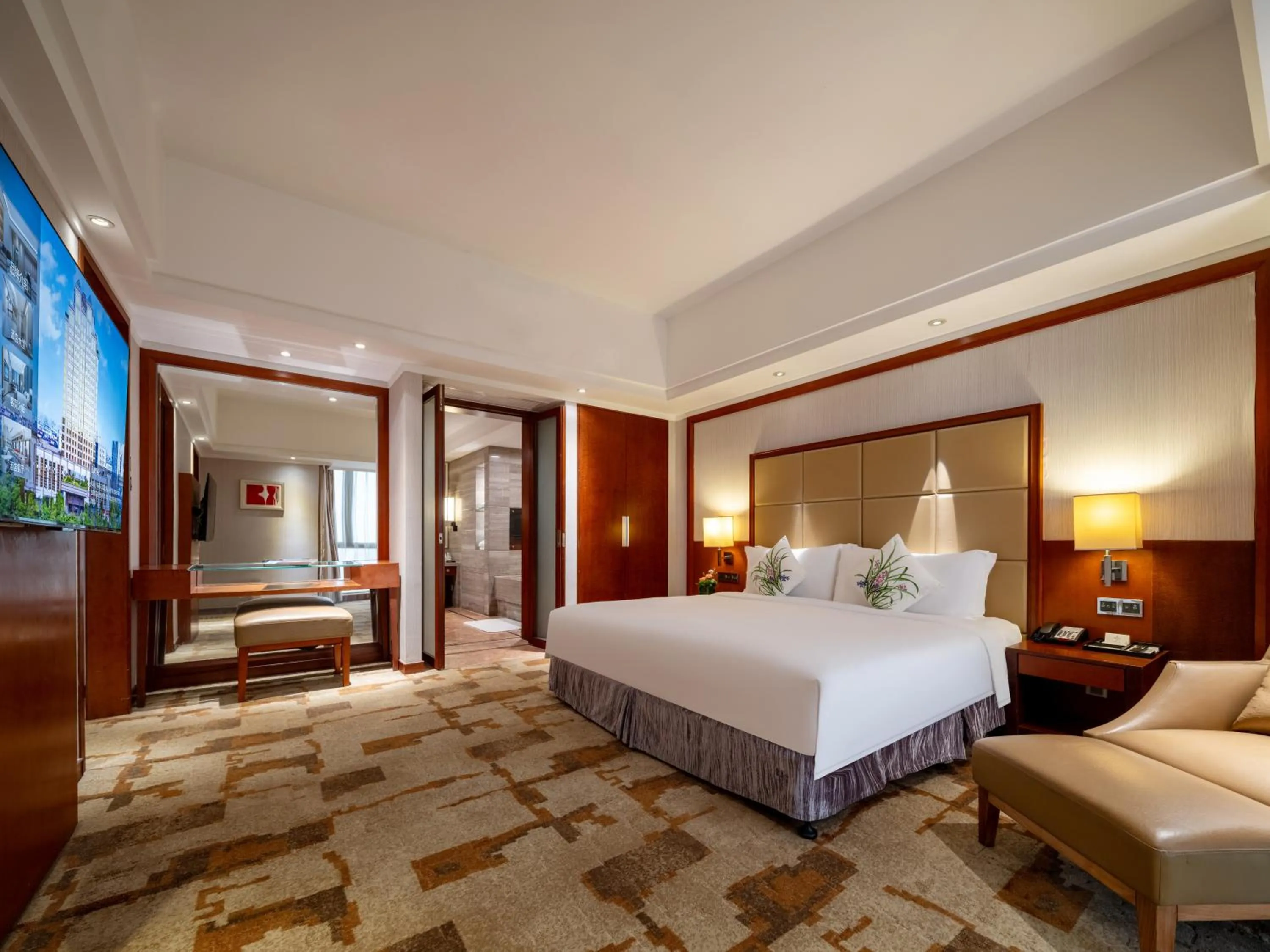 Bed in Cinese Hotel Dongguan Shijie