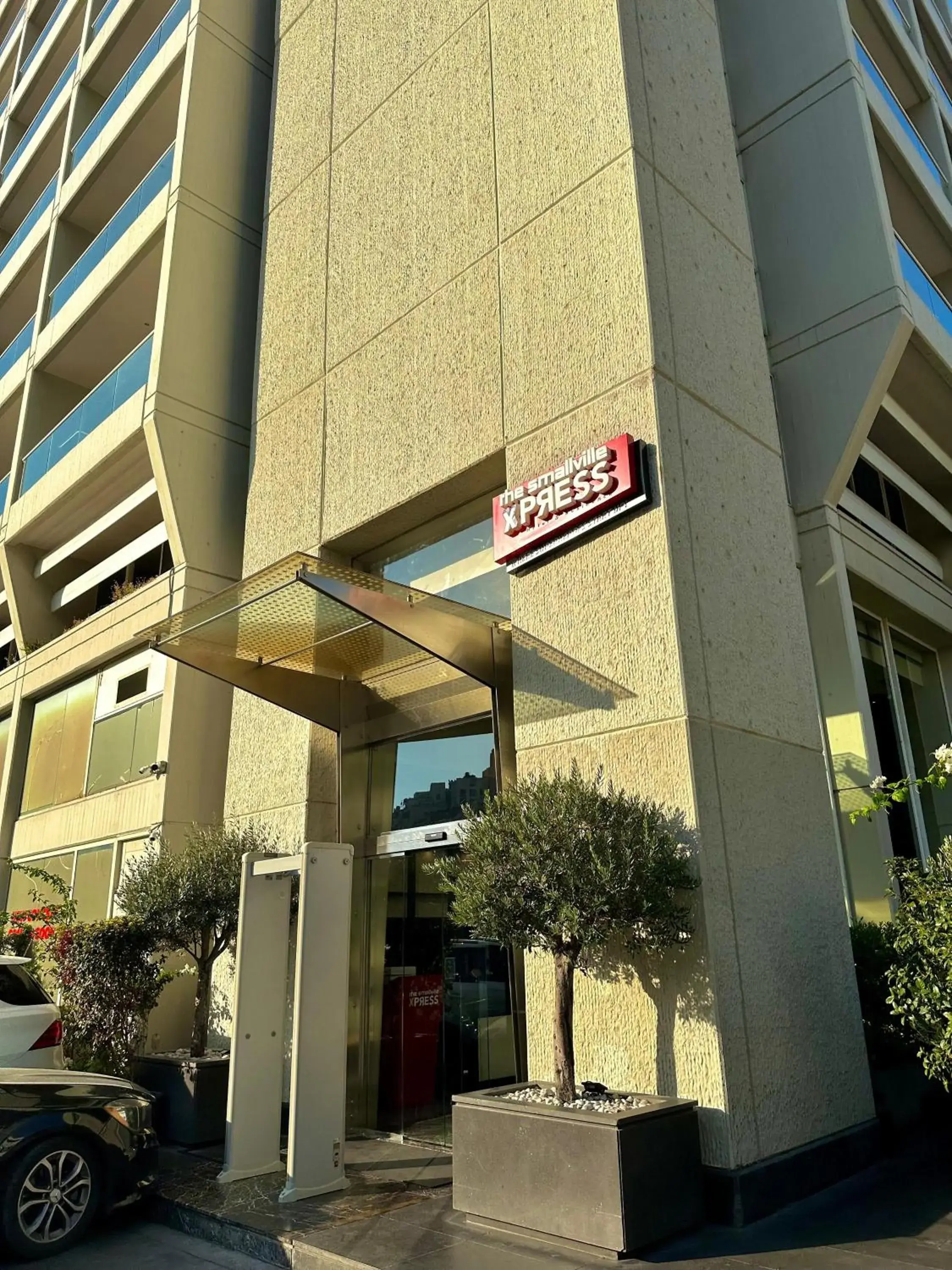 Property building in The Smallville Xpress Property building in The Smallville Xpress