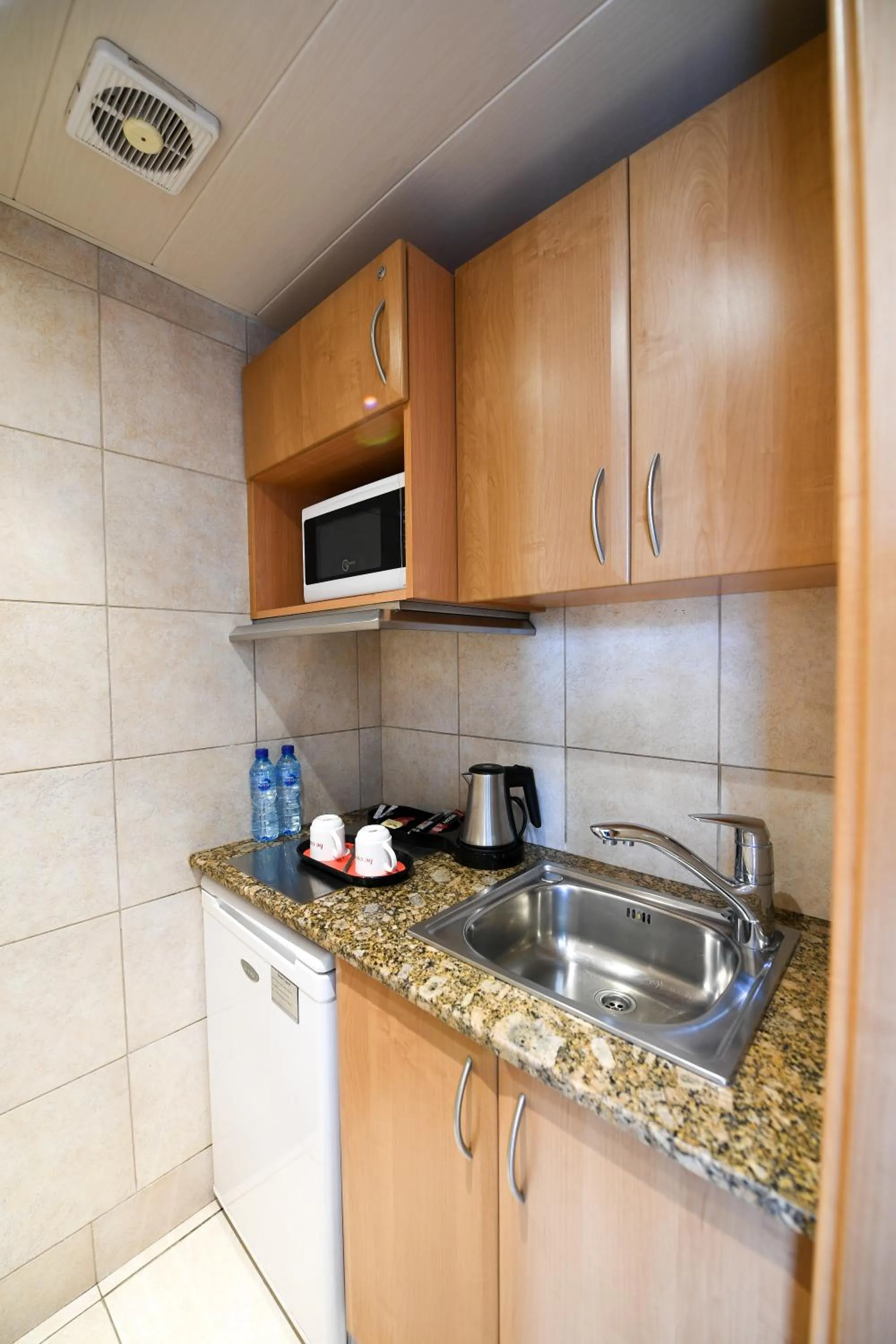 Kitchen or kitchenette in The Smallville Xpress