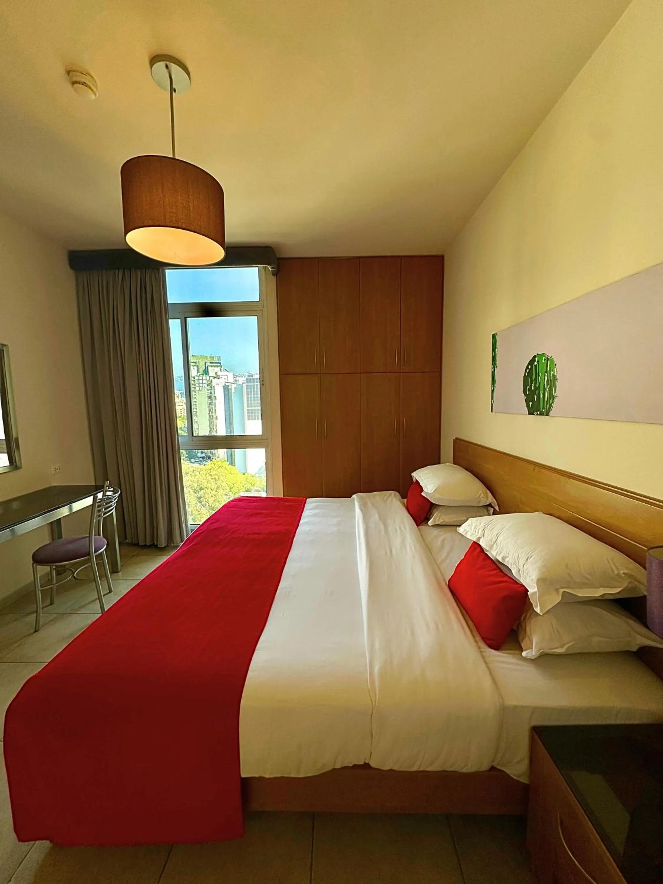 Bedroom, Bed in The Smallville Xpress