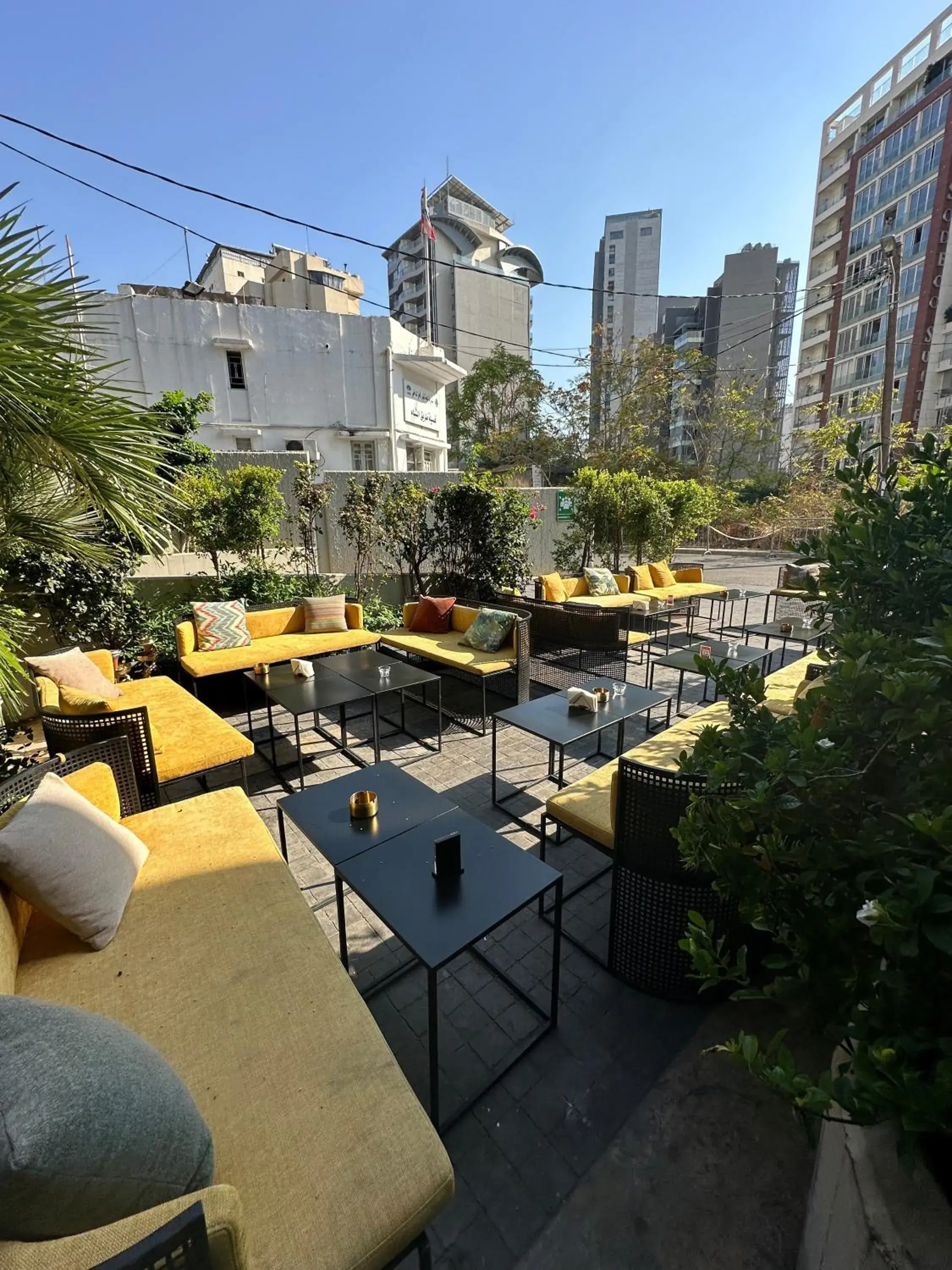 Restaurant/places to eat in The Smallville Xpress Restaurant/places to eat in The Smallville Xpress