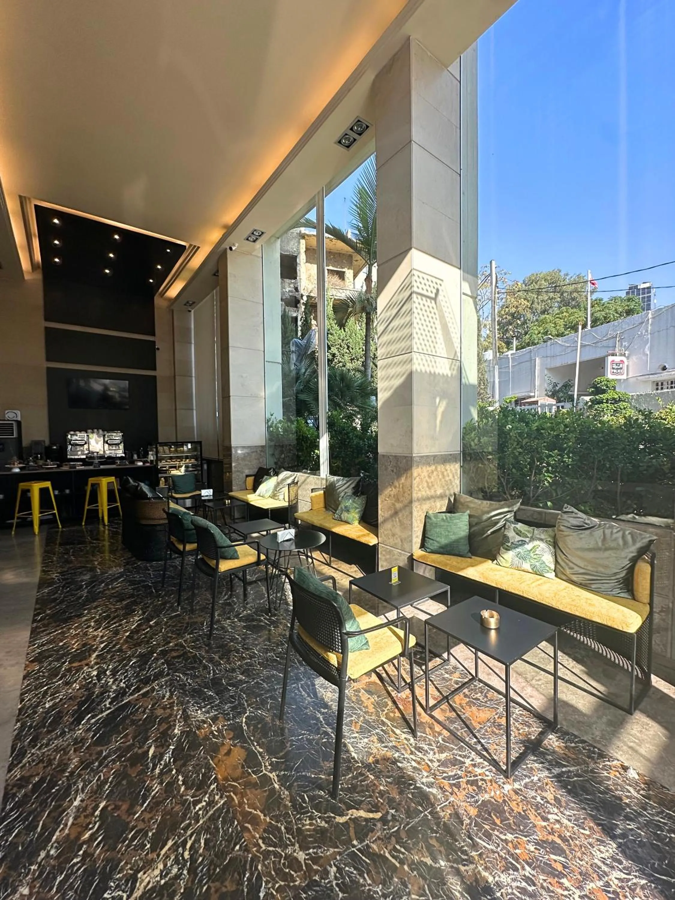 Restaurant/places to eat in The Smallville Xpress