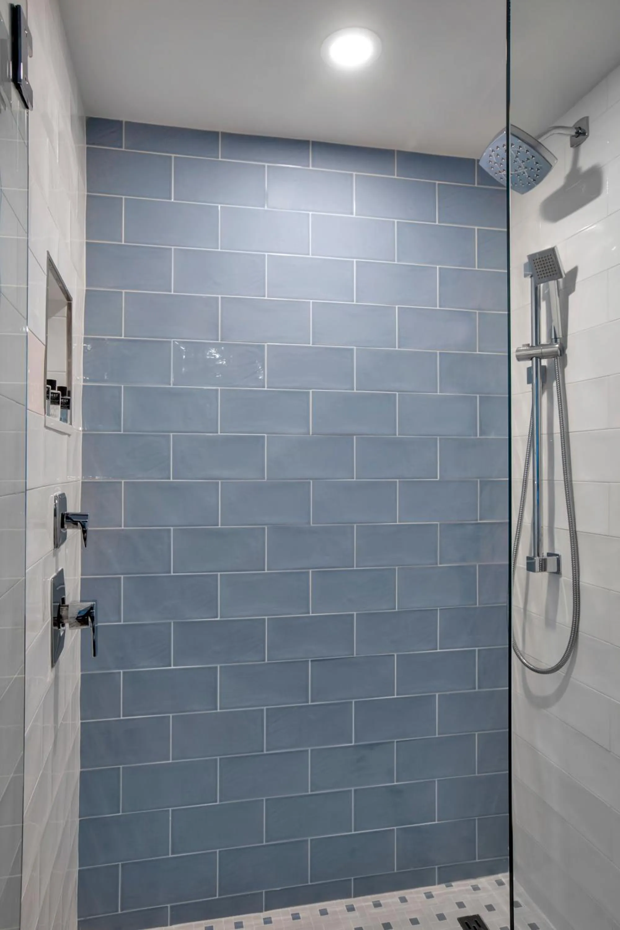 Jupiter Beach Resort & Spa