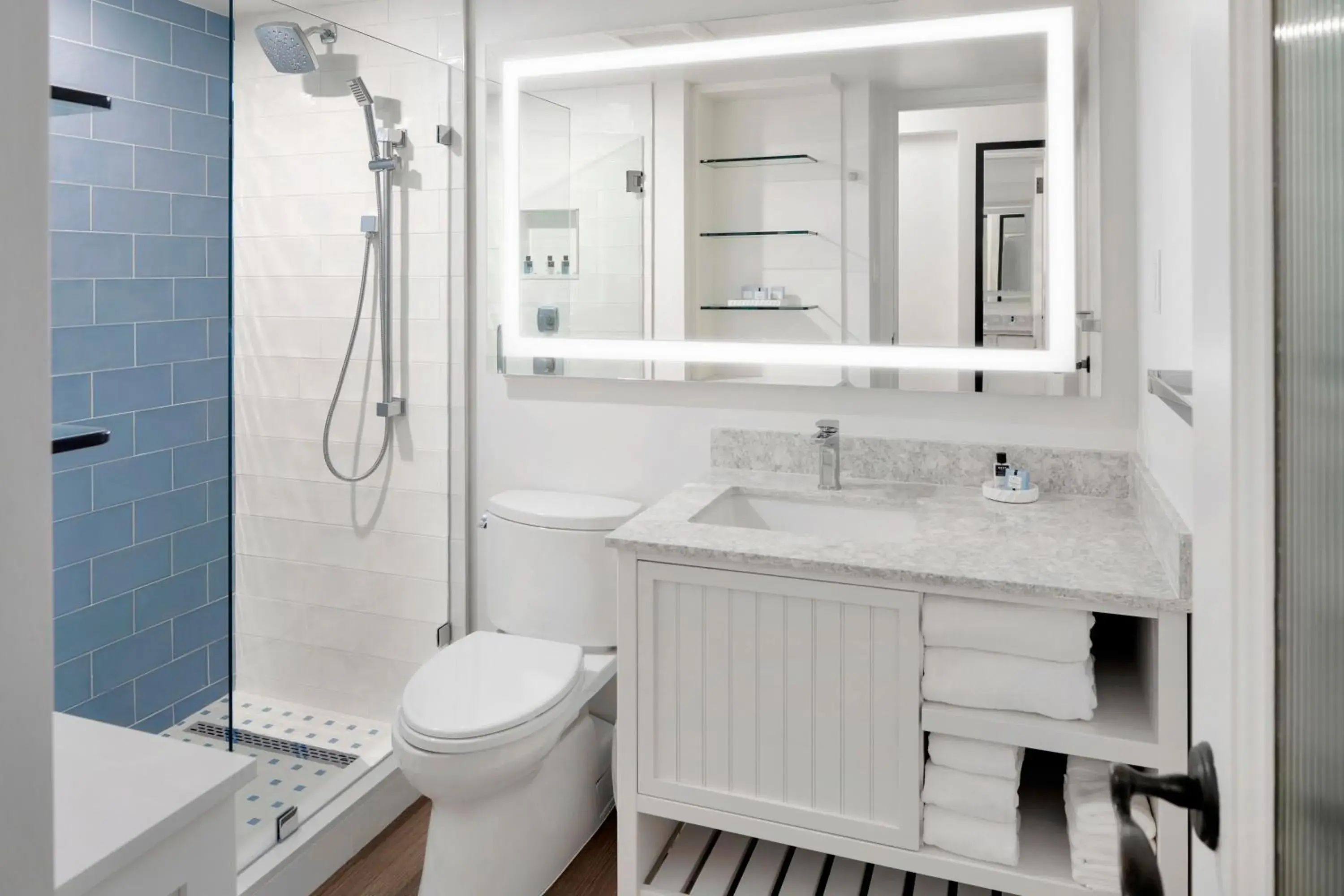 King Room with Oceanfront View in Jupiter Beach Resort & Spa King Room with Oceanfront View in Jupiter Beach Resort & Spa