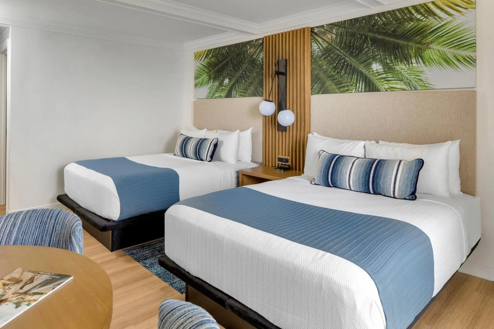 Bed in Jupiter Beach Resort & Spa