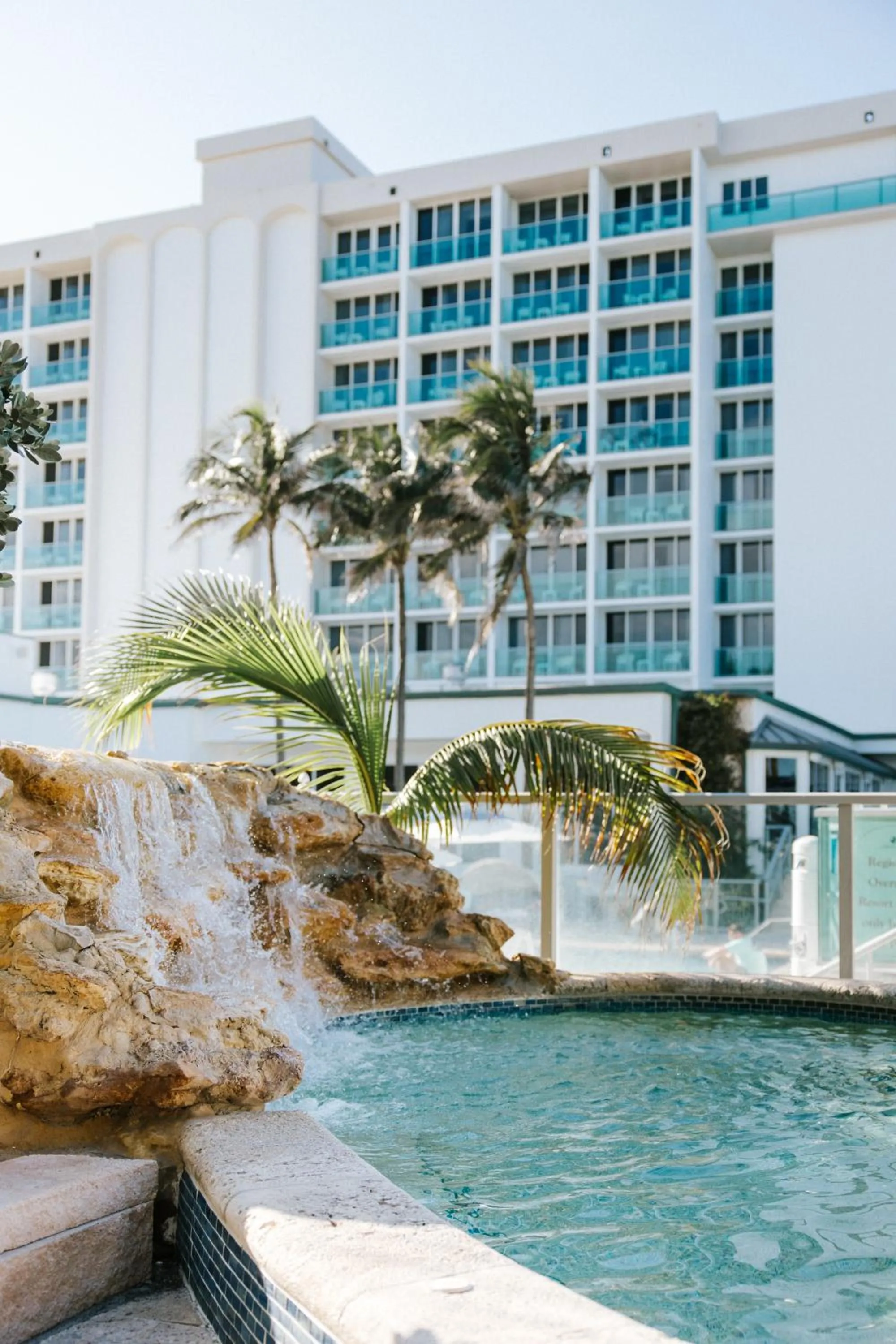 Jupiter Beach Resort & Spa