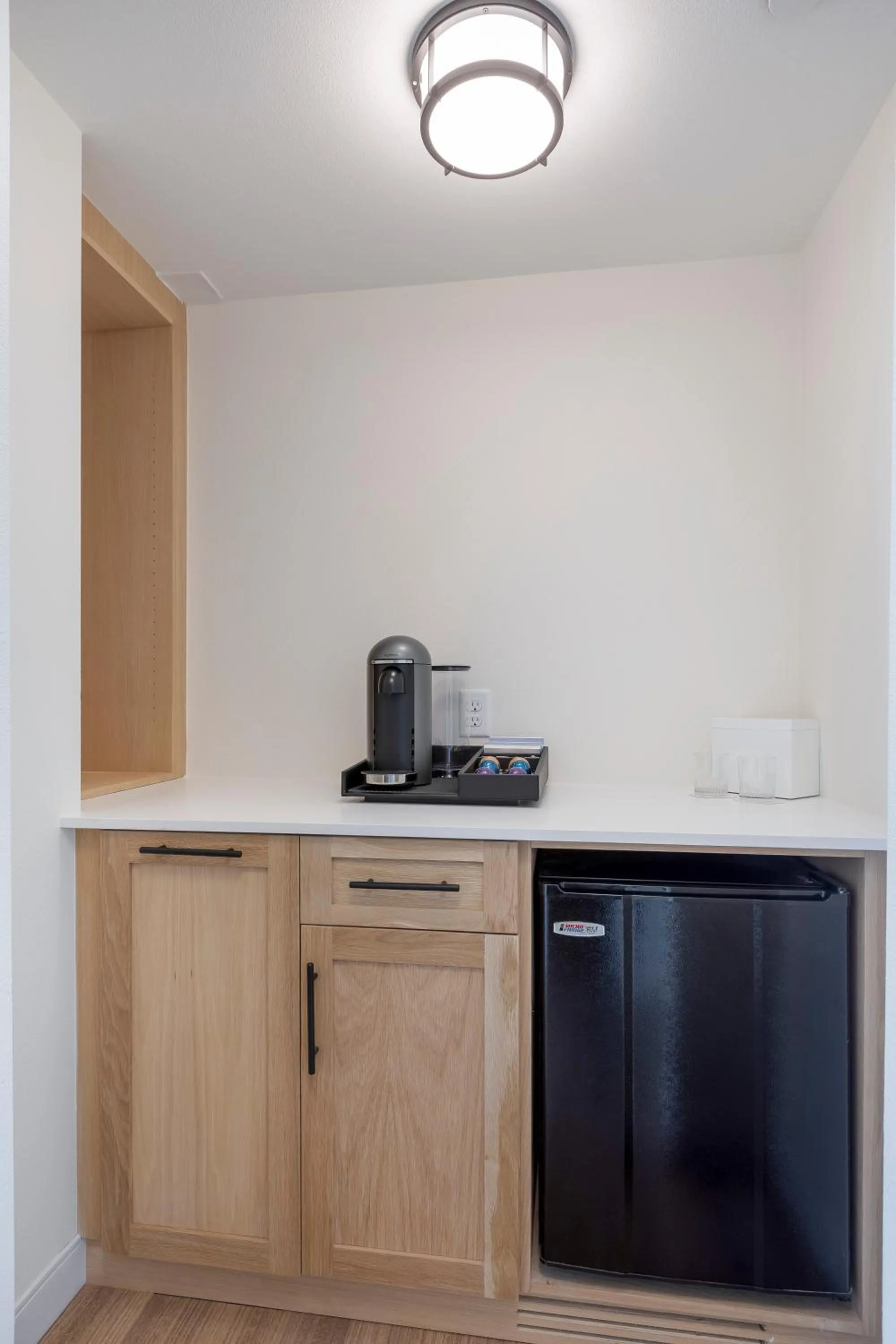 Jupiter Beach Resort & Spa