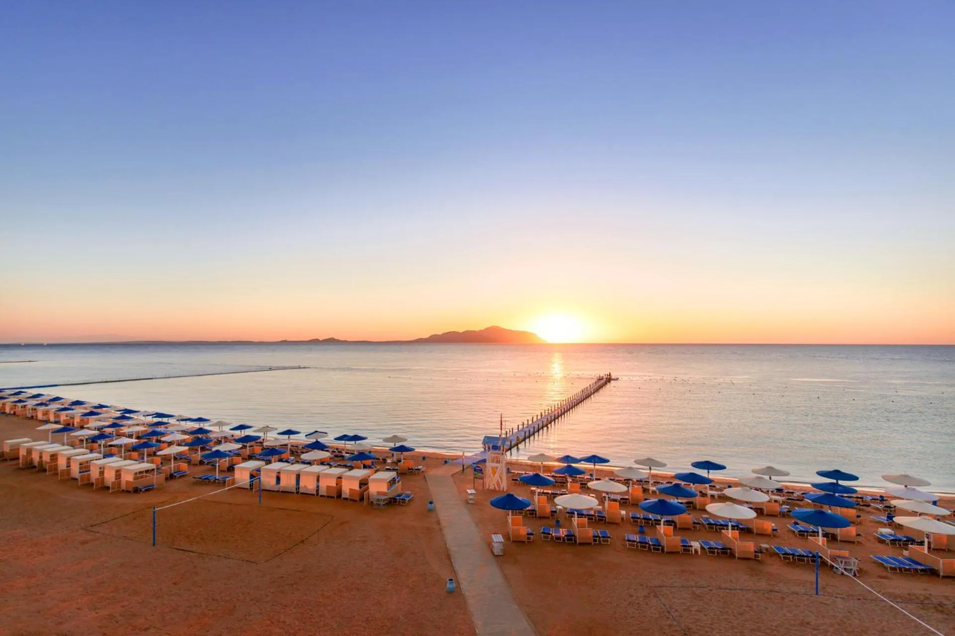 Beach in Pickalbatros Palace Sharm "Aqua Park"- All inclusive