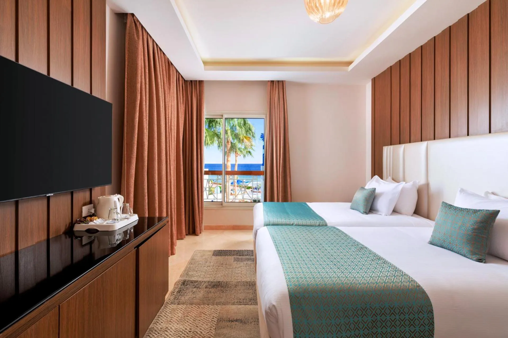 Bed in Pickalbatros Palace Sharm "Aqua Park"- All inclusive