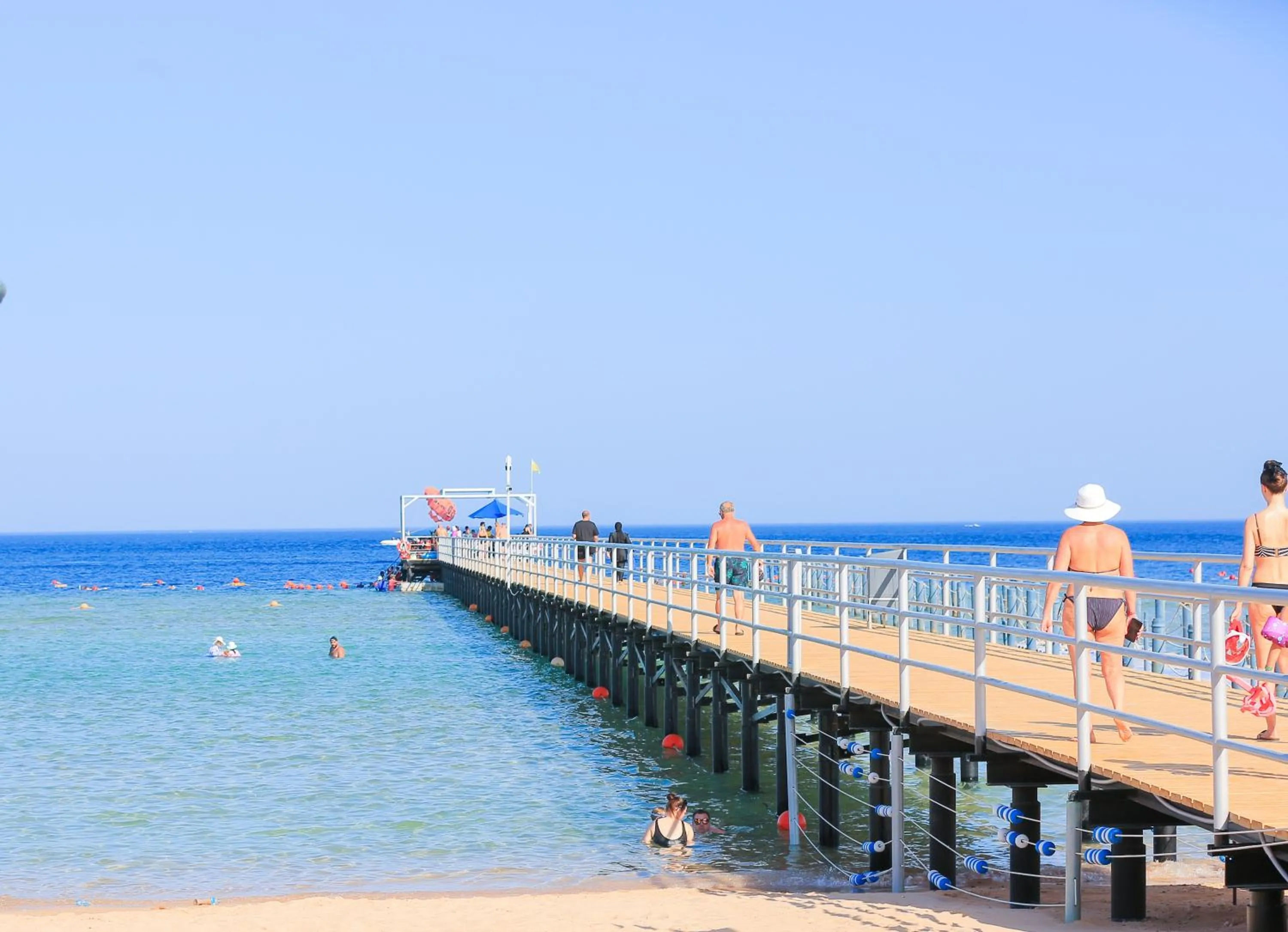 People in Pickalbatros Palace Sharm "Aqua Park"- All inclusive