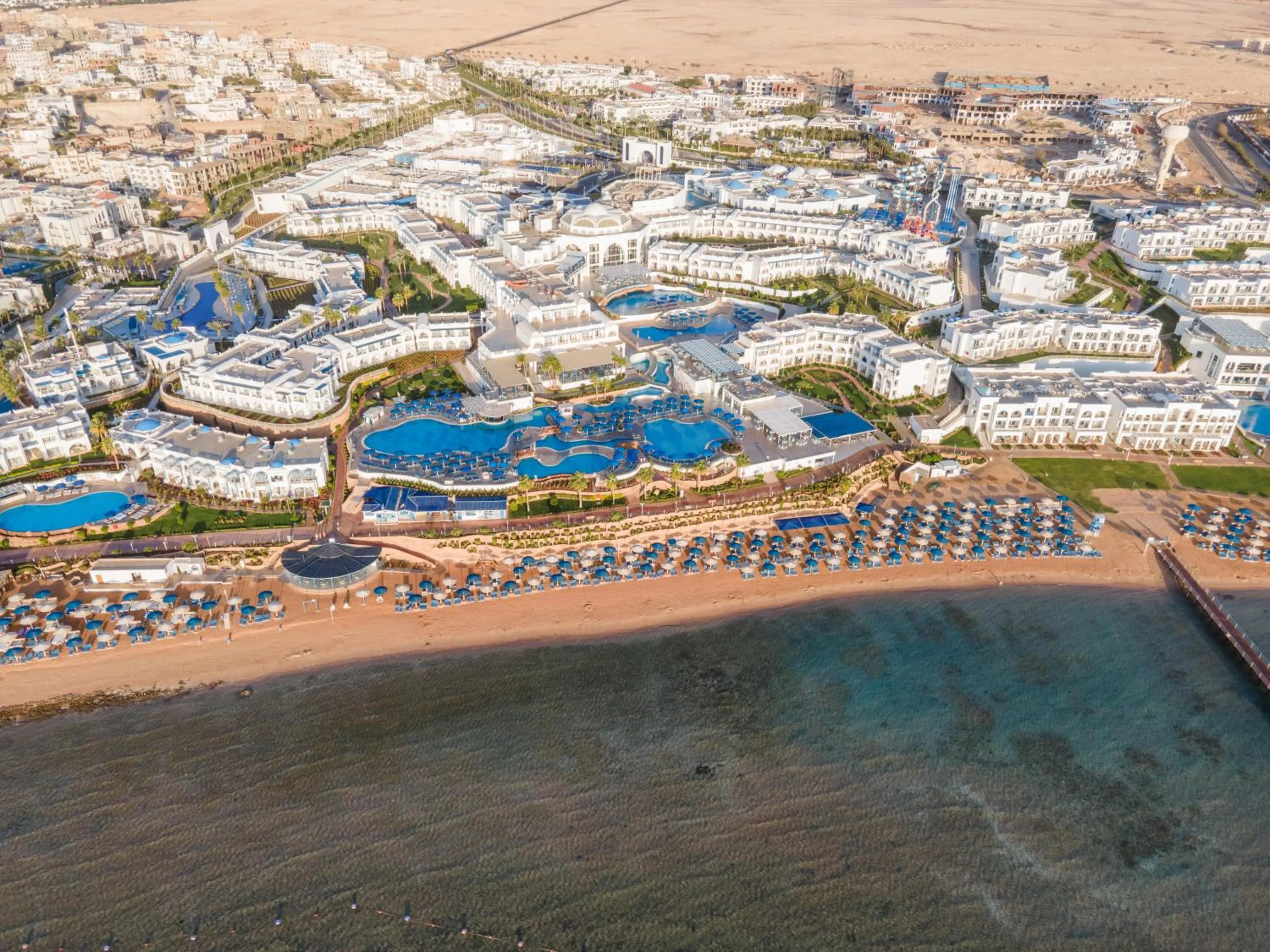 Property building in Pickalbatros Palace Sharm "Aqua Park"- All inclusive