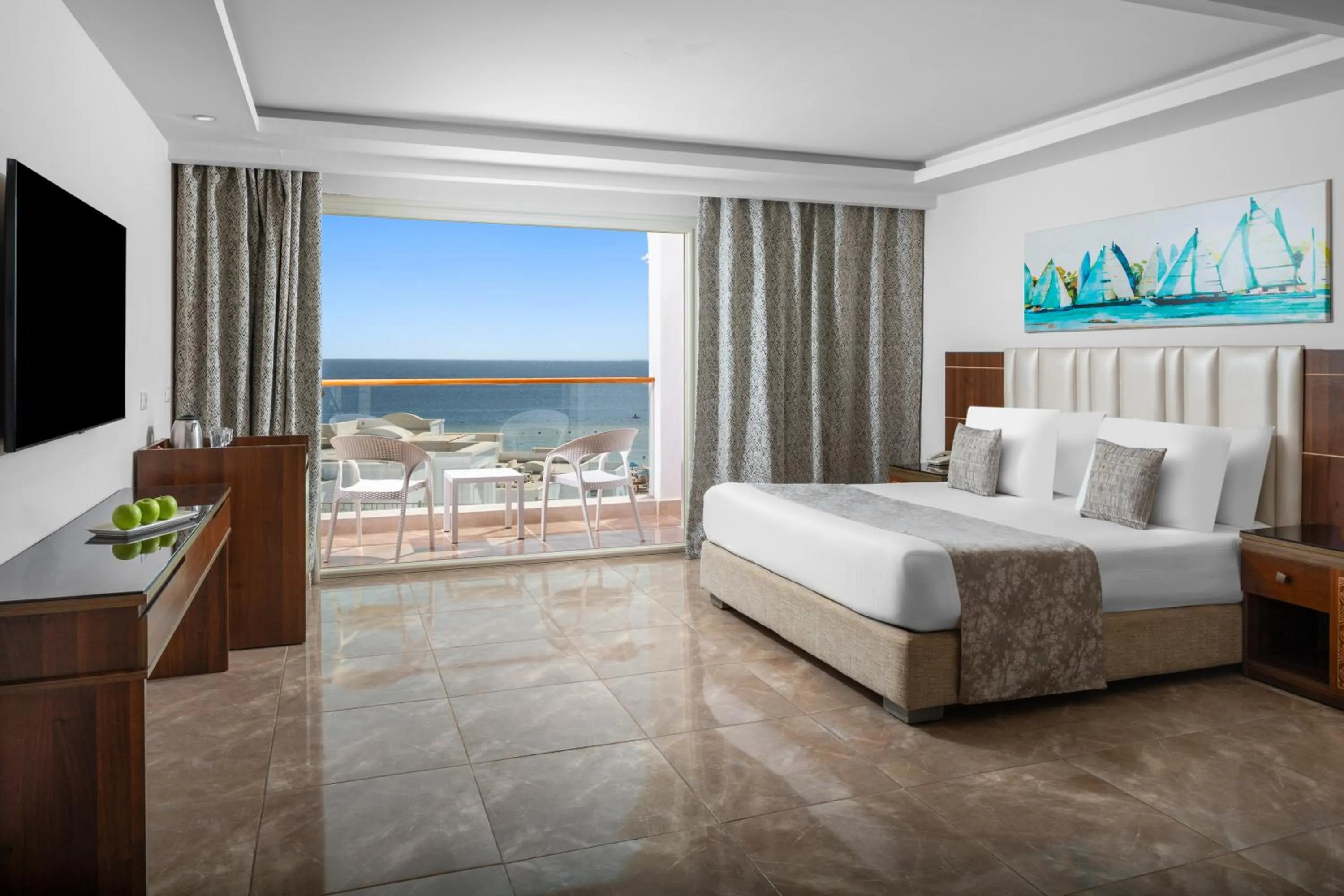 Bedroom, Bed in Pickalbatros Palace Sharm "Aqua Park"- All inclusive