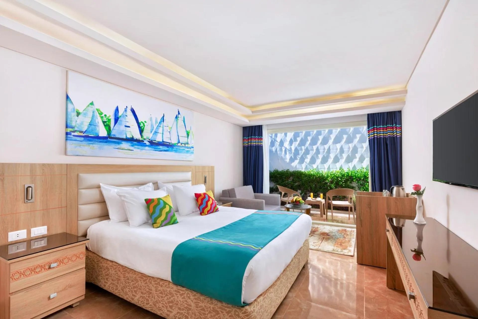 Bed in Pickalbatros Palace Sharm "Aqua Park"- All inclusive