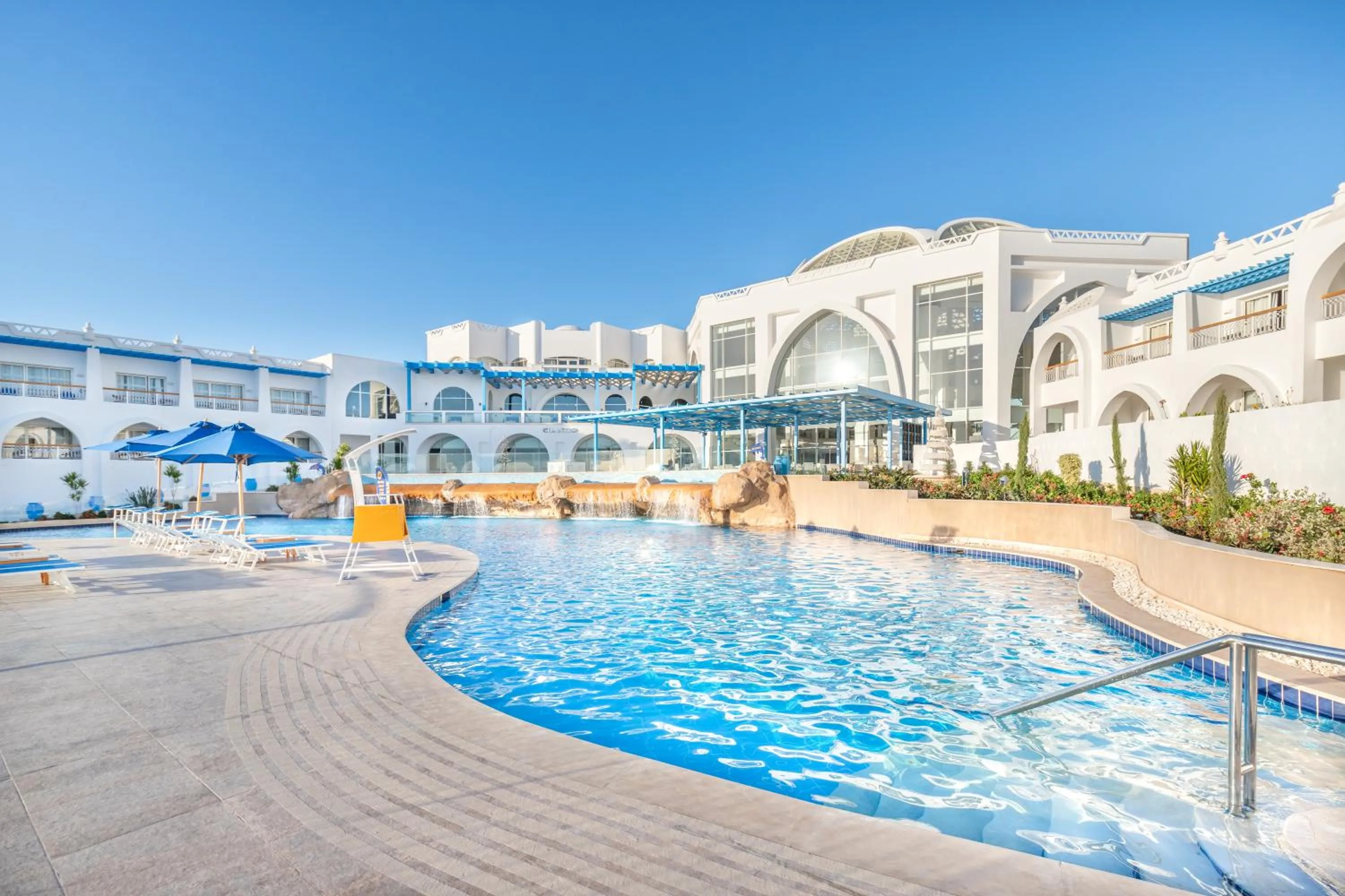 Swimming pool in Pickalbatros Palace Sharm "Aqua Park"- All inclusive