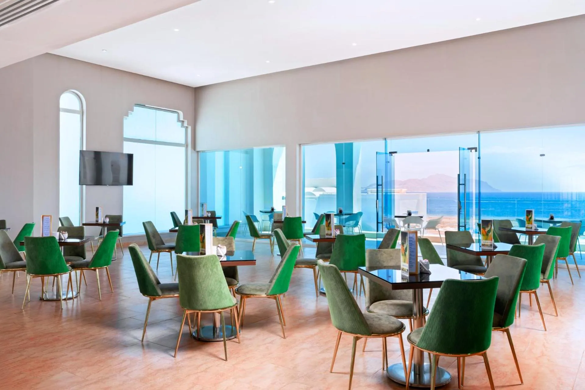 Lounge or bar in Pickalbatros Palace Sharm "Aqua Park"- All inclusive