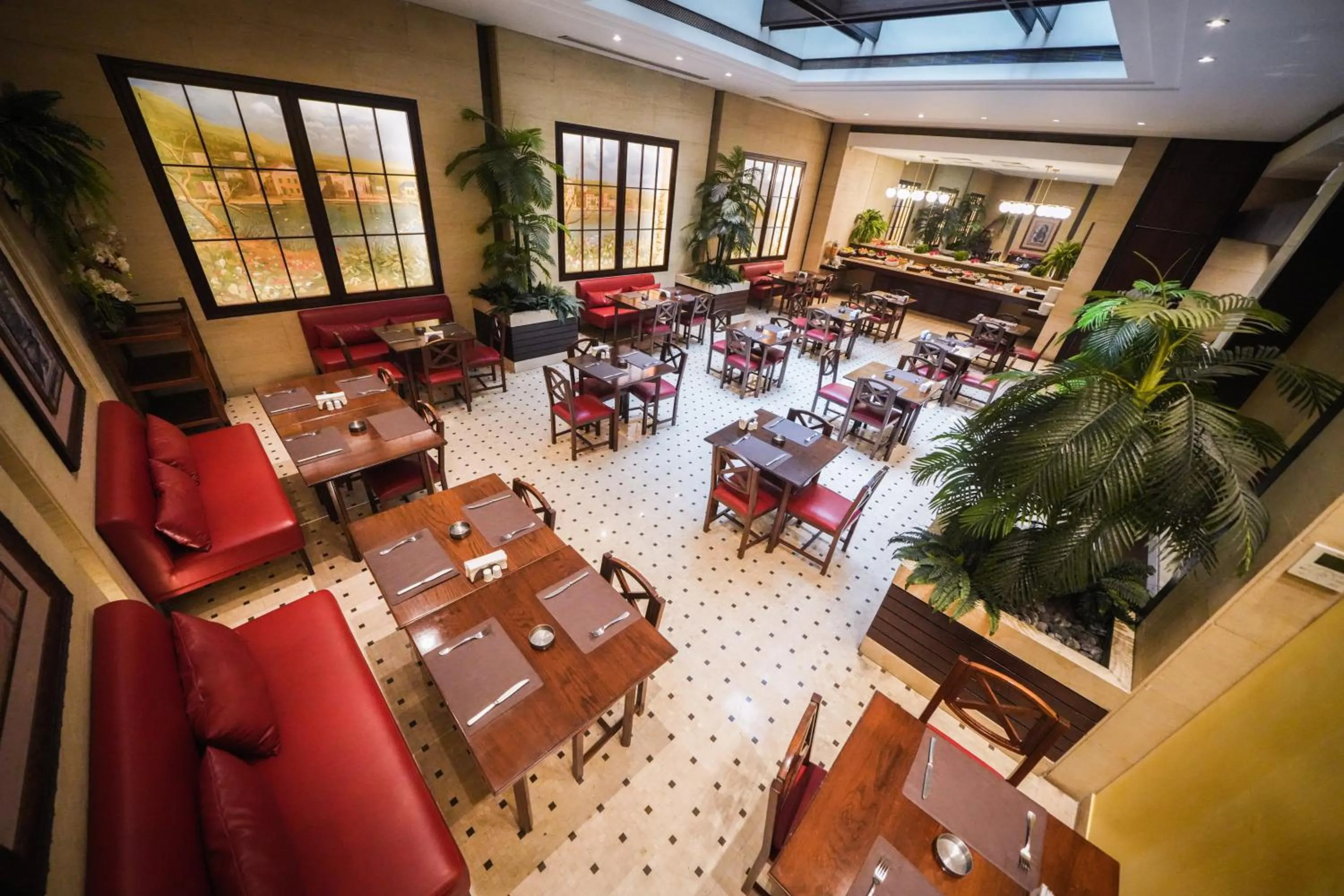 Restaurant/places to eat in Casa D'or Hotel