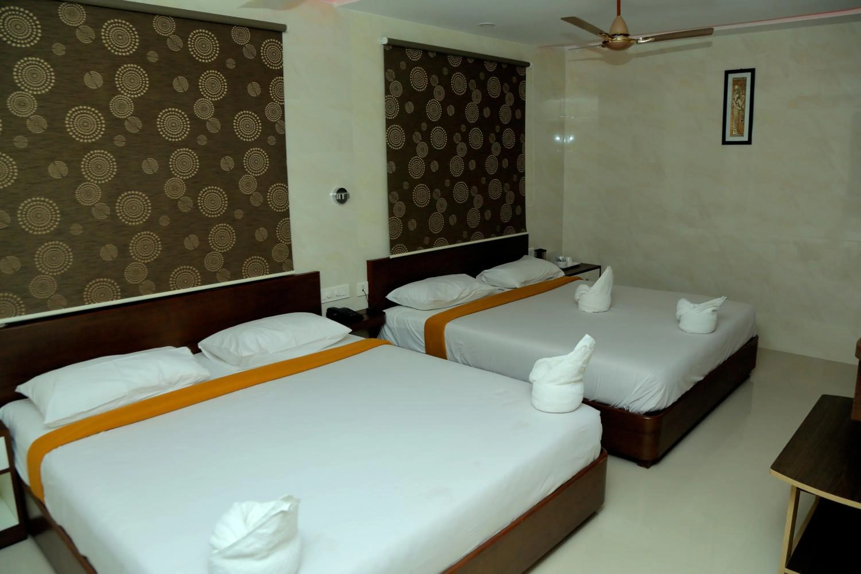 Bed in Sri Maharaja Residency