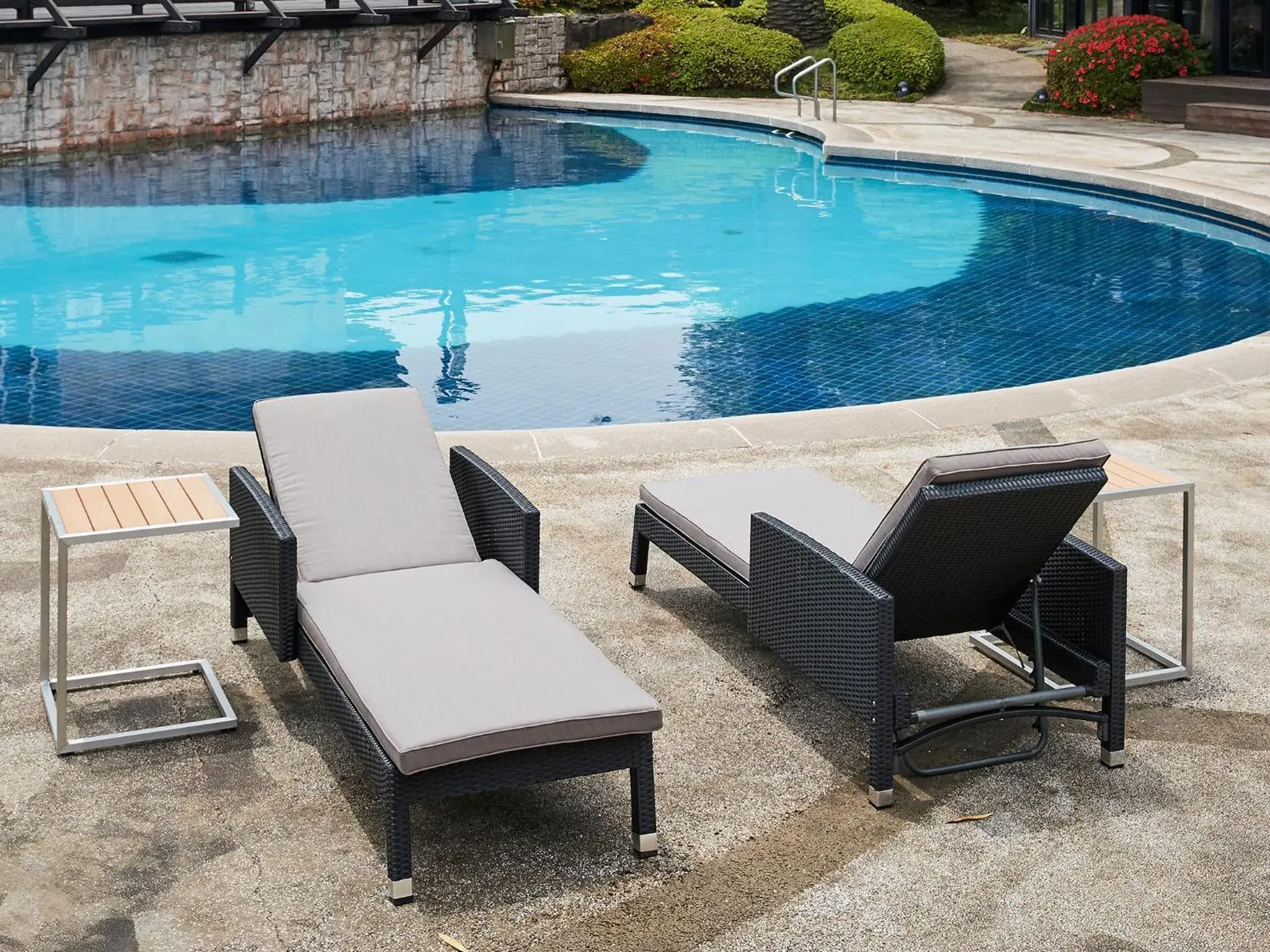 Swimming pool in Bloom Hotel Swimming pool in Bloom Hotel