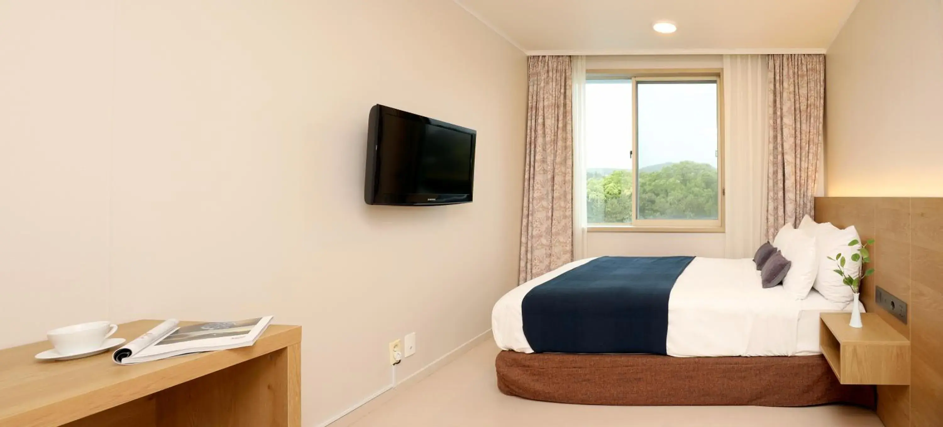 Bed in Bloom Hotel Bed in Bloom Hotel