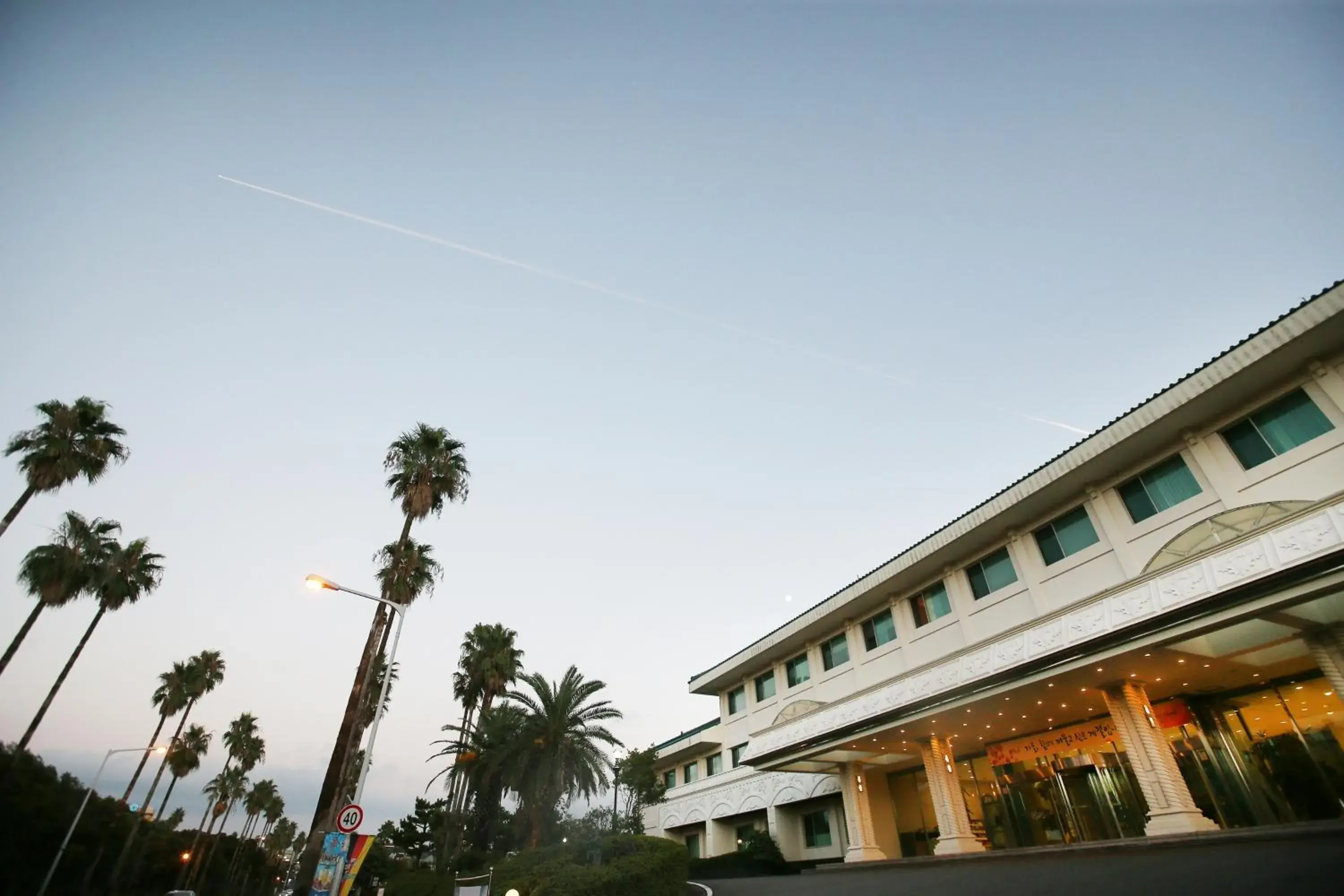 Facade/entrance in Bloom Hotel Facade/entrance in Bloom Hotel