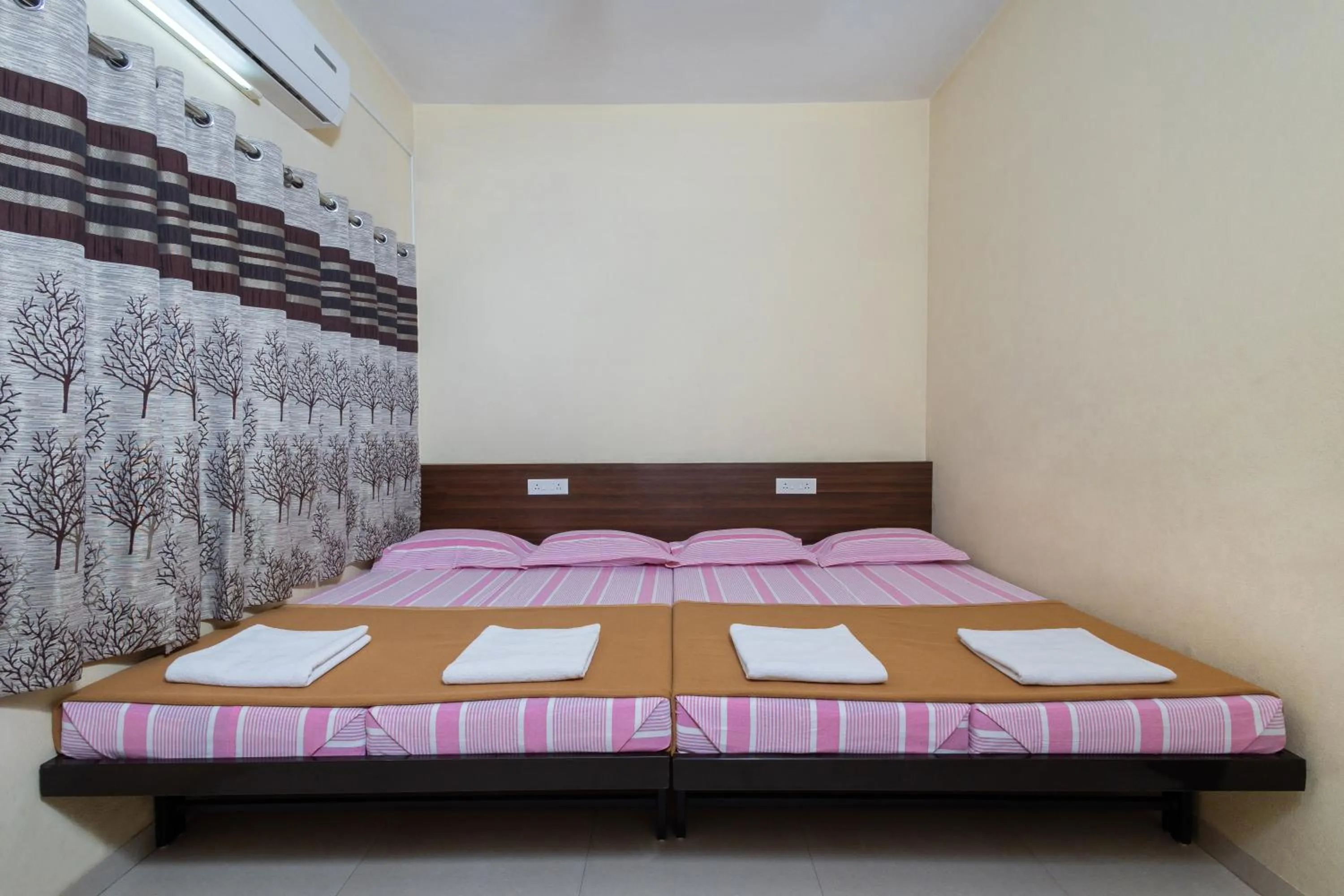 Bedroom, Bed in Hotel Ambika