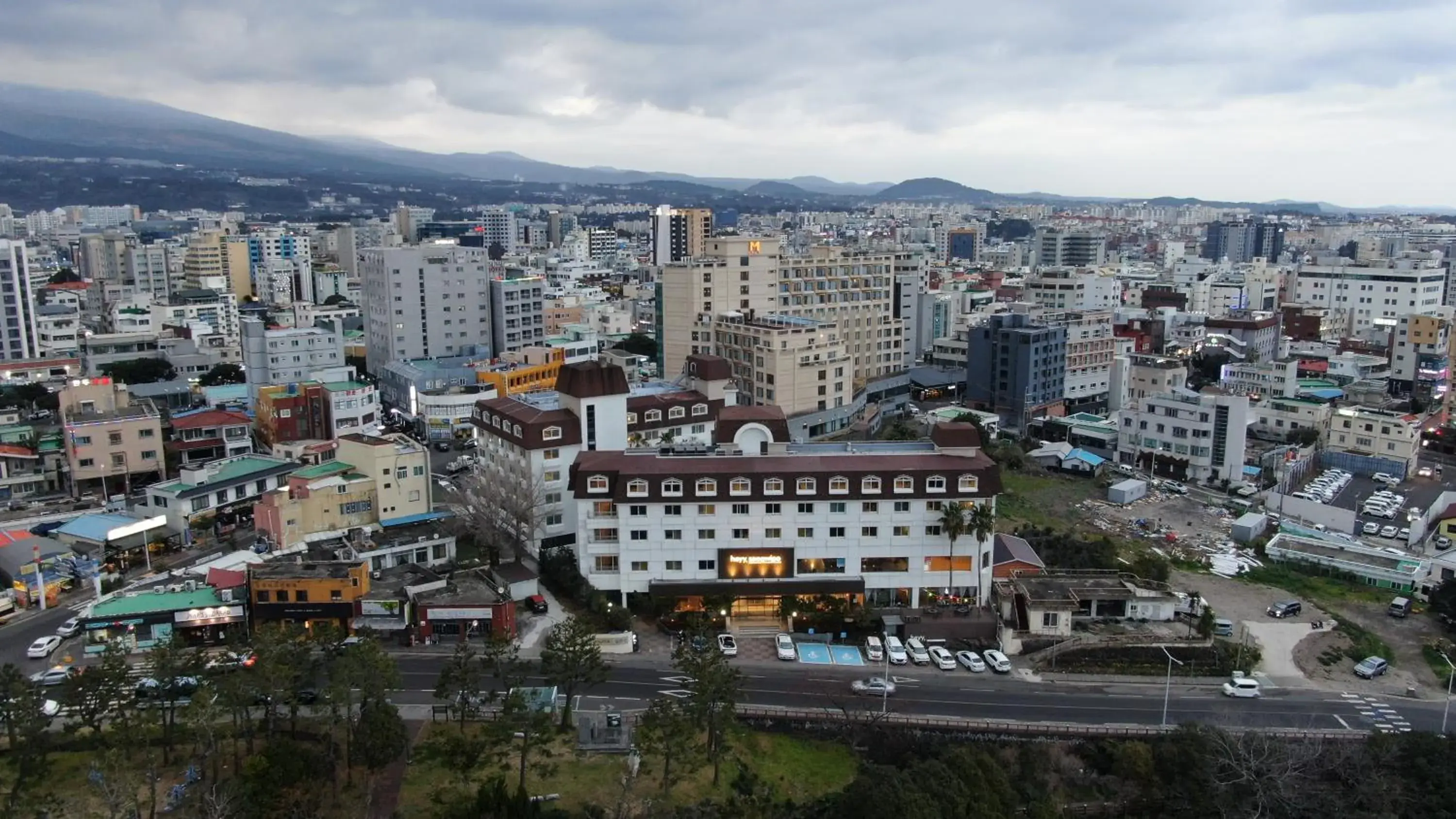City view in Heyy Seogwipo Hotel City view in Heyy Seogwipo Hotel