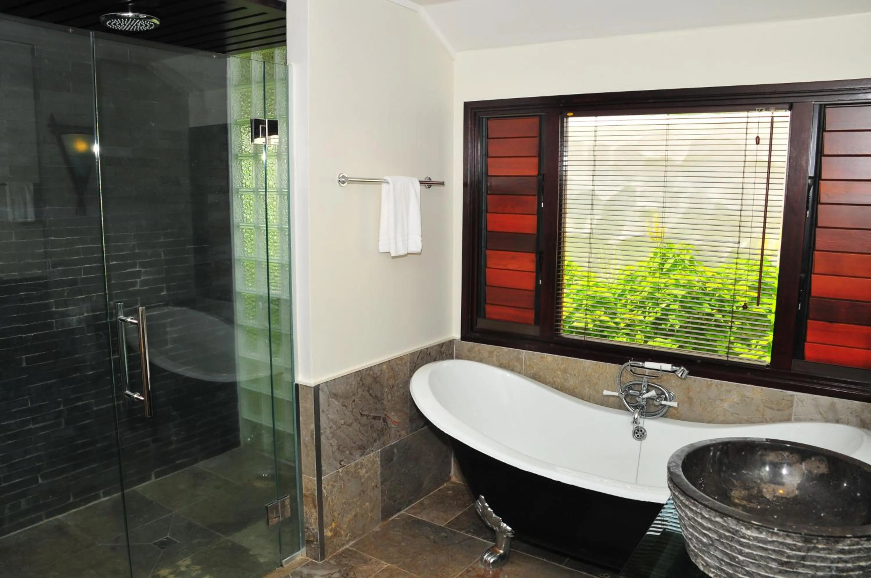 Bathroom in Crown Beach Resort & Spa