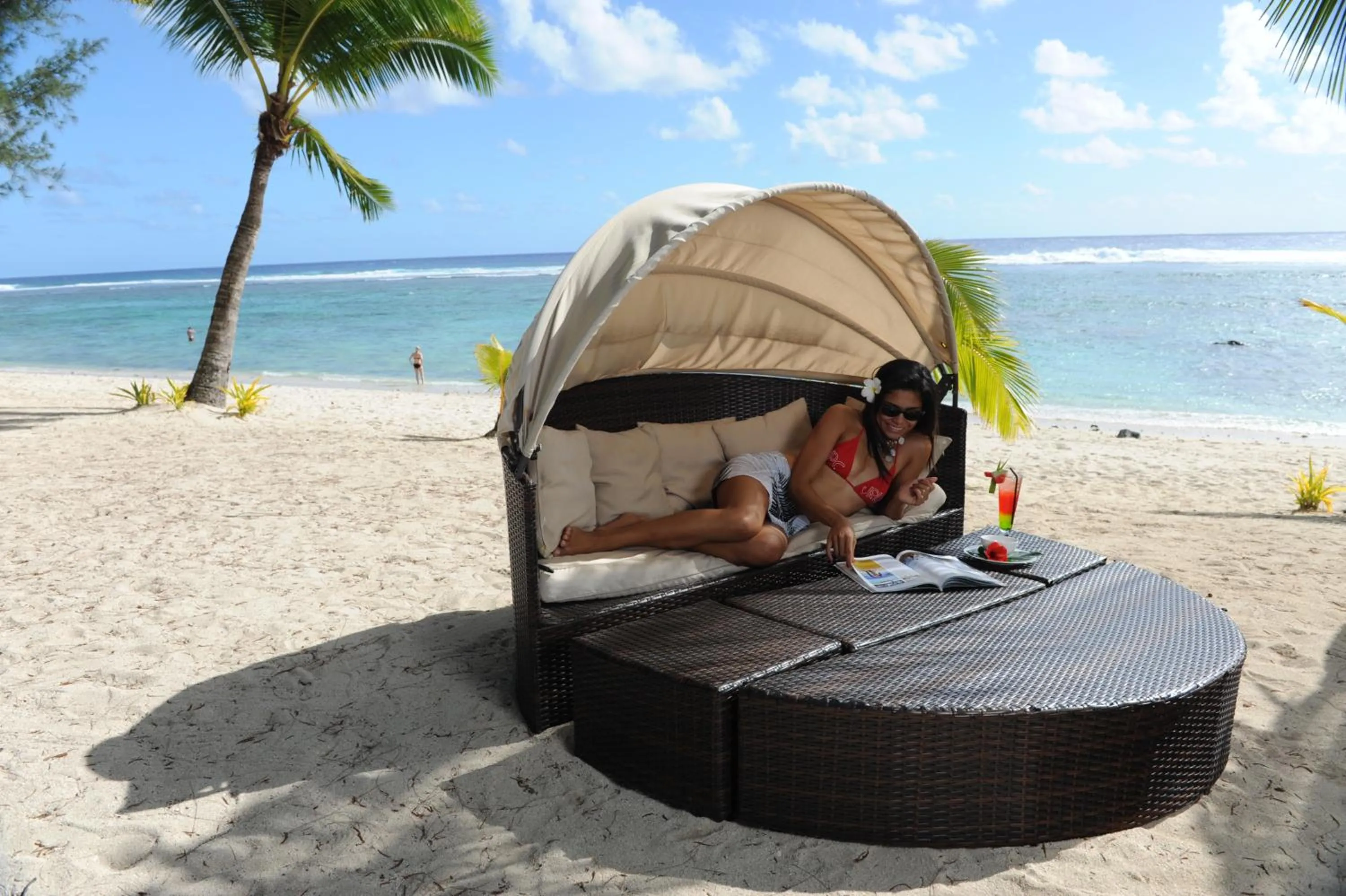 Area and facilities in Crown Beach Resort & Spa