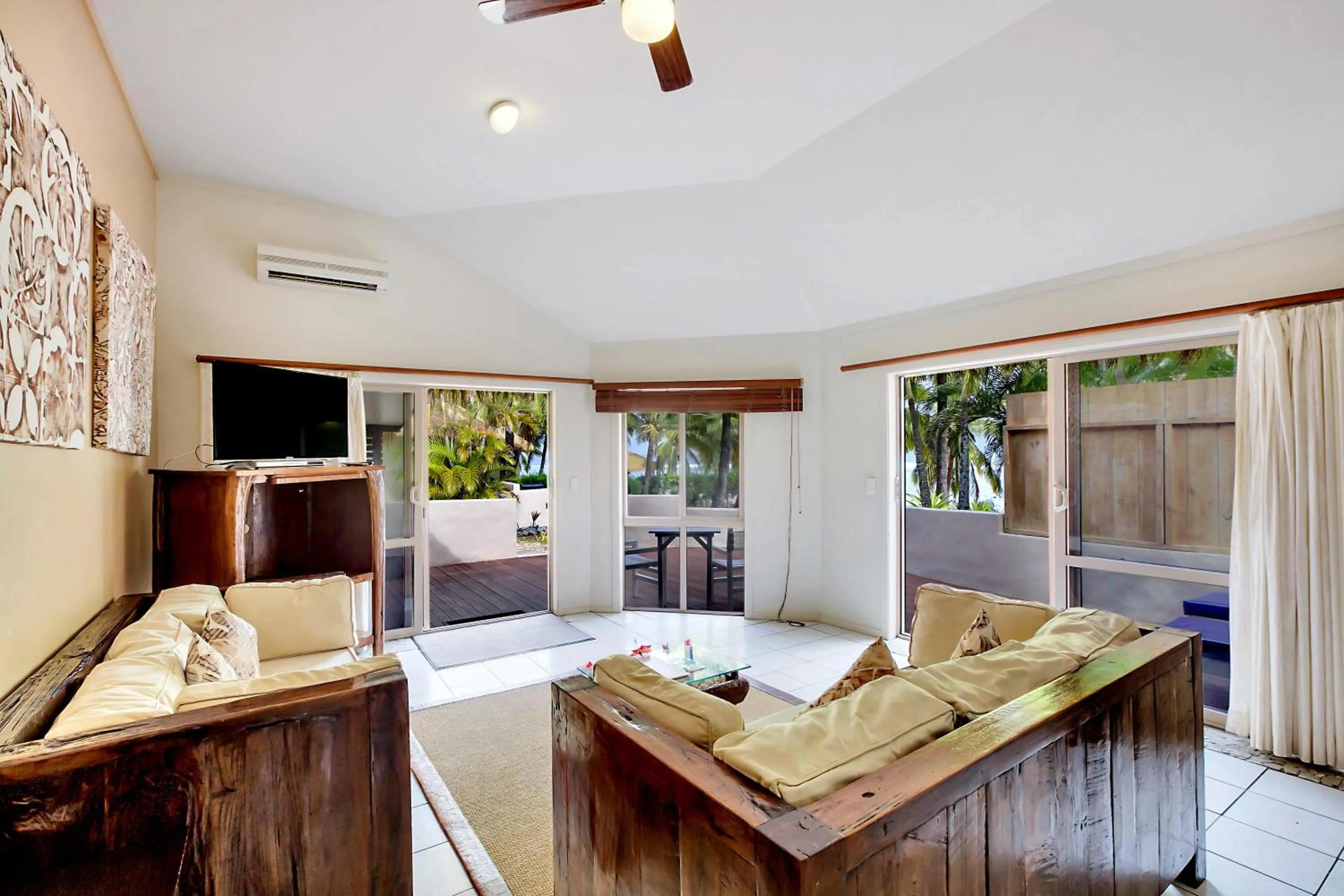 Bed in Crown Beach Resort & Spa