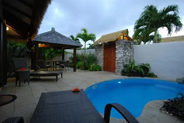 Swimming pool in Crown Beach Resort & Spa Swimming pool in Crown Beach Resort & Spa