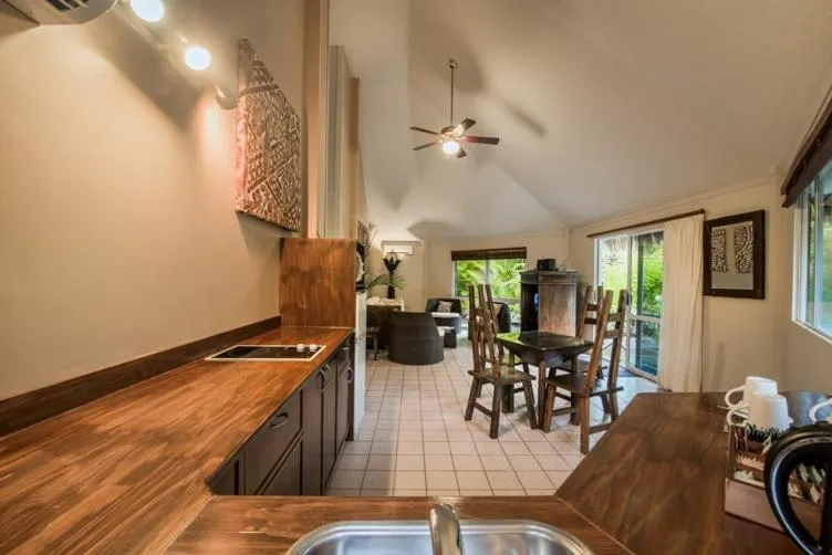 Crown Beach Resort & Spa