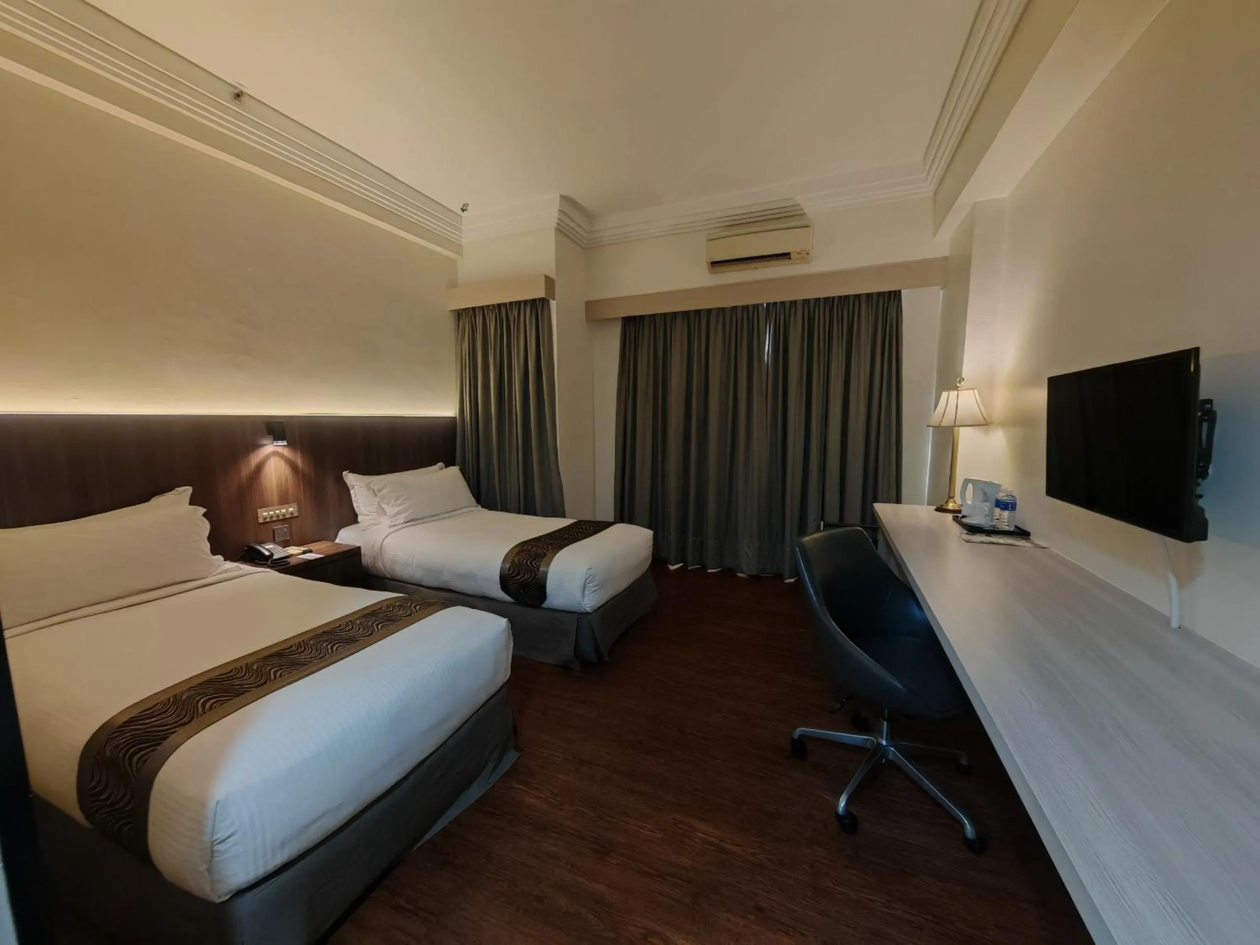 Bed in Good Hope Hotel