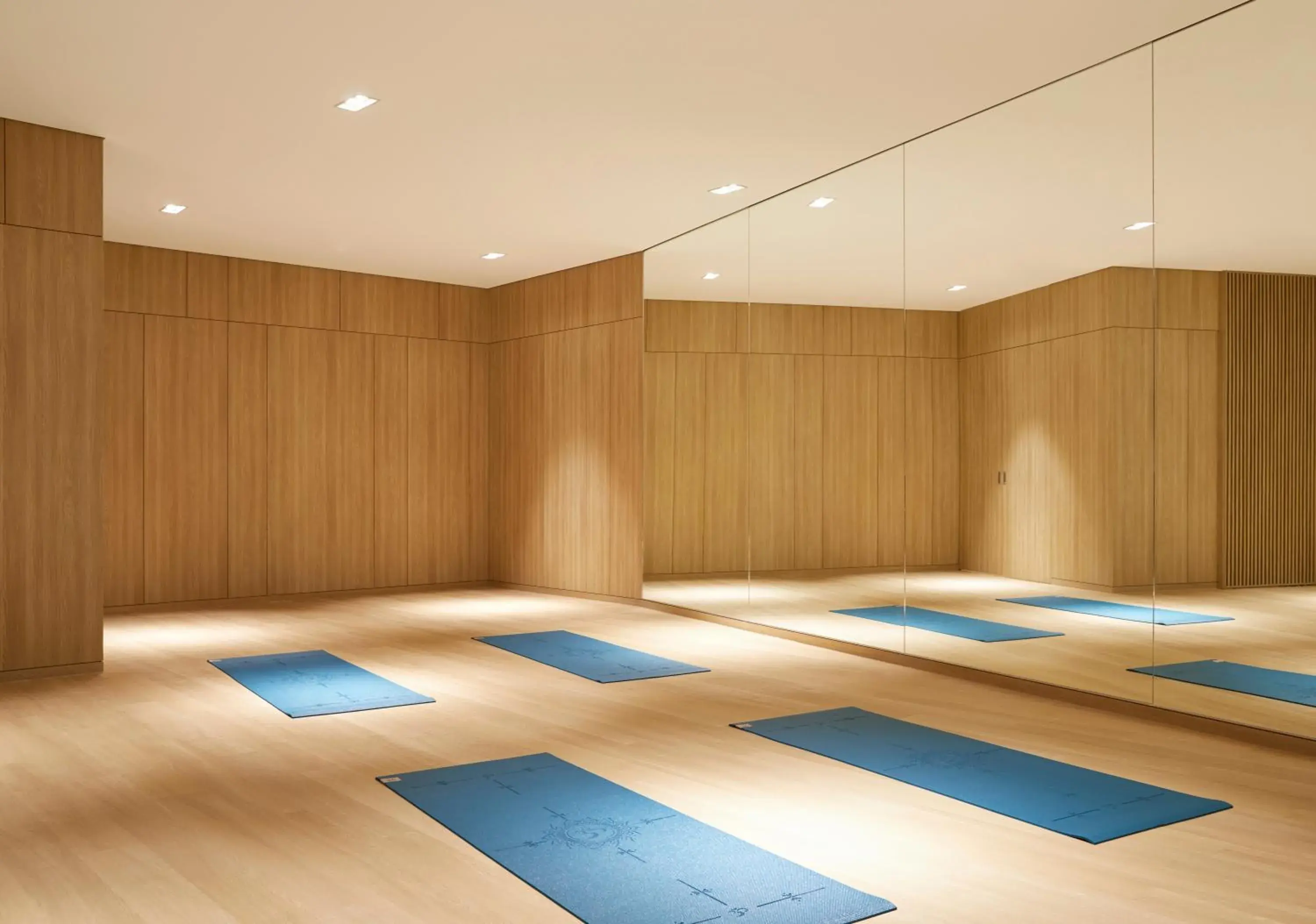 Fitness centre/facilities in Lahan Hotel Jeonju Fitness centre/facilities in Lahan Hotel Jeonju