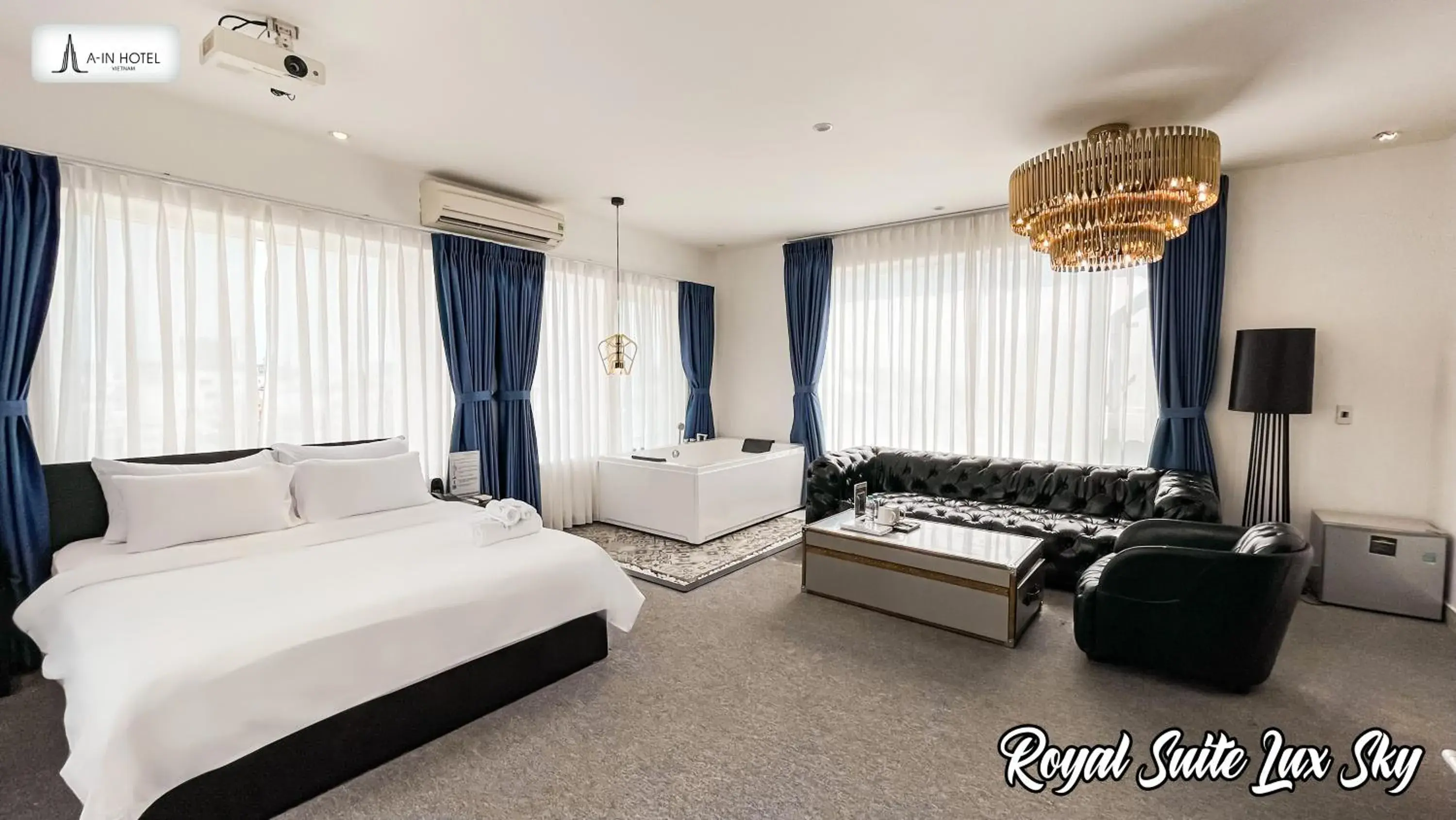 Royal Suite Lux Sky with Jacuzzi, Rooftop, City View in A In Hotel Riverside Royal Suite Lux Sky with Jacuzzi, Rooftop, City View in A In Hotel Riverside