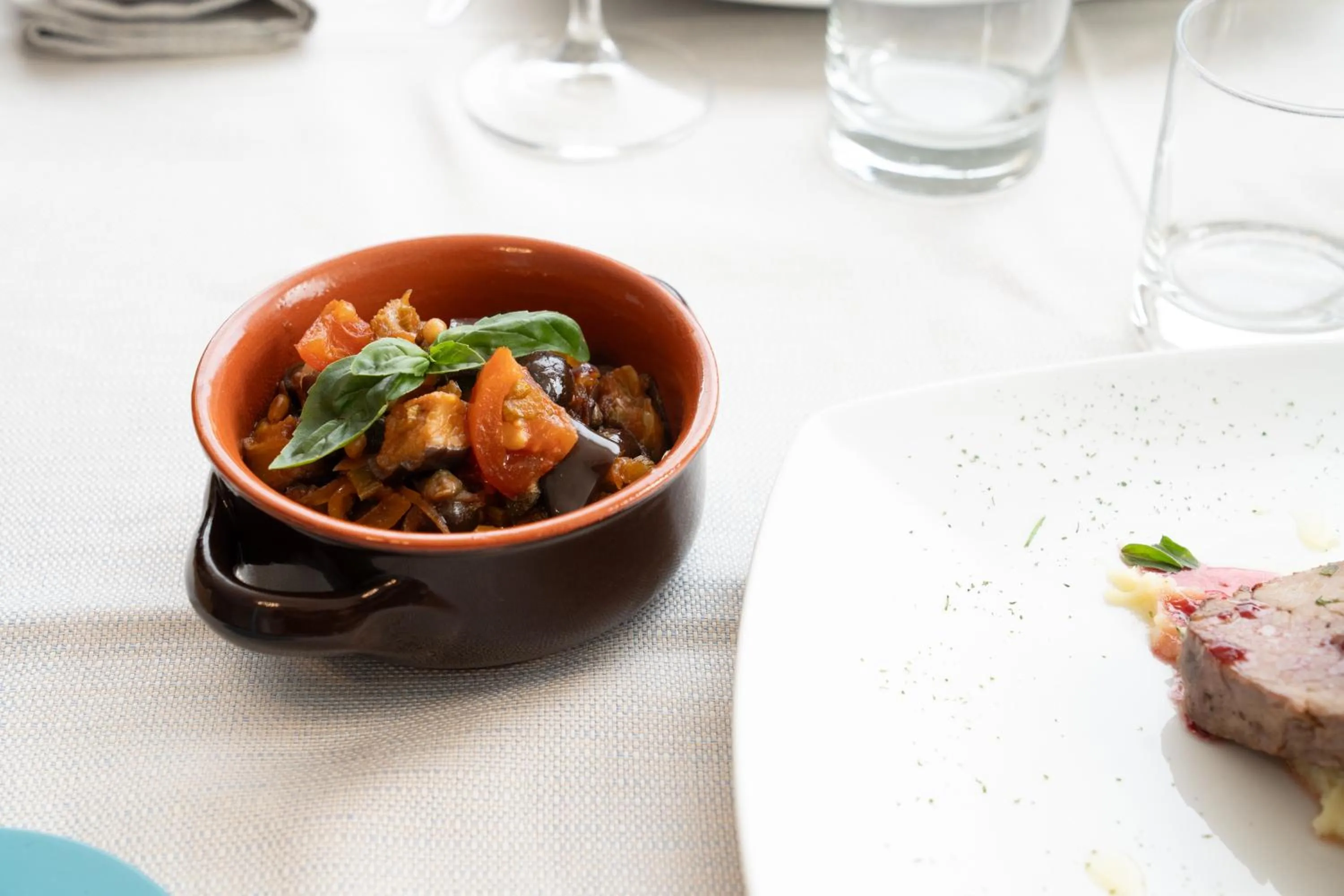 Restaurant/places to eat in Mercure Olbia