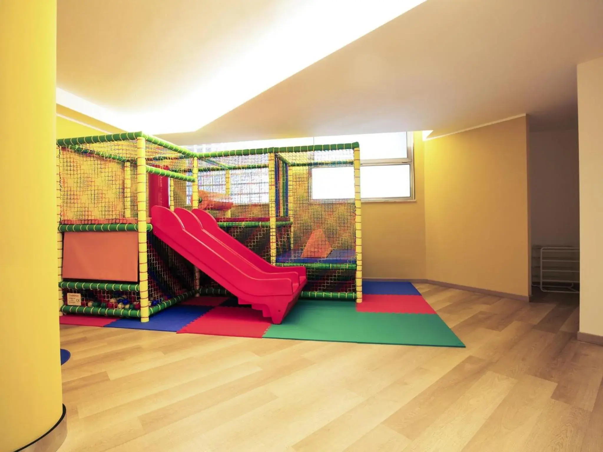 Property building in Mercure Olbia Property building in Mercure Olbia