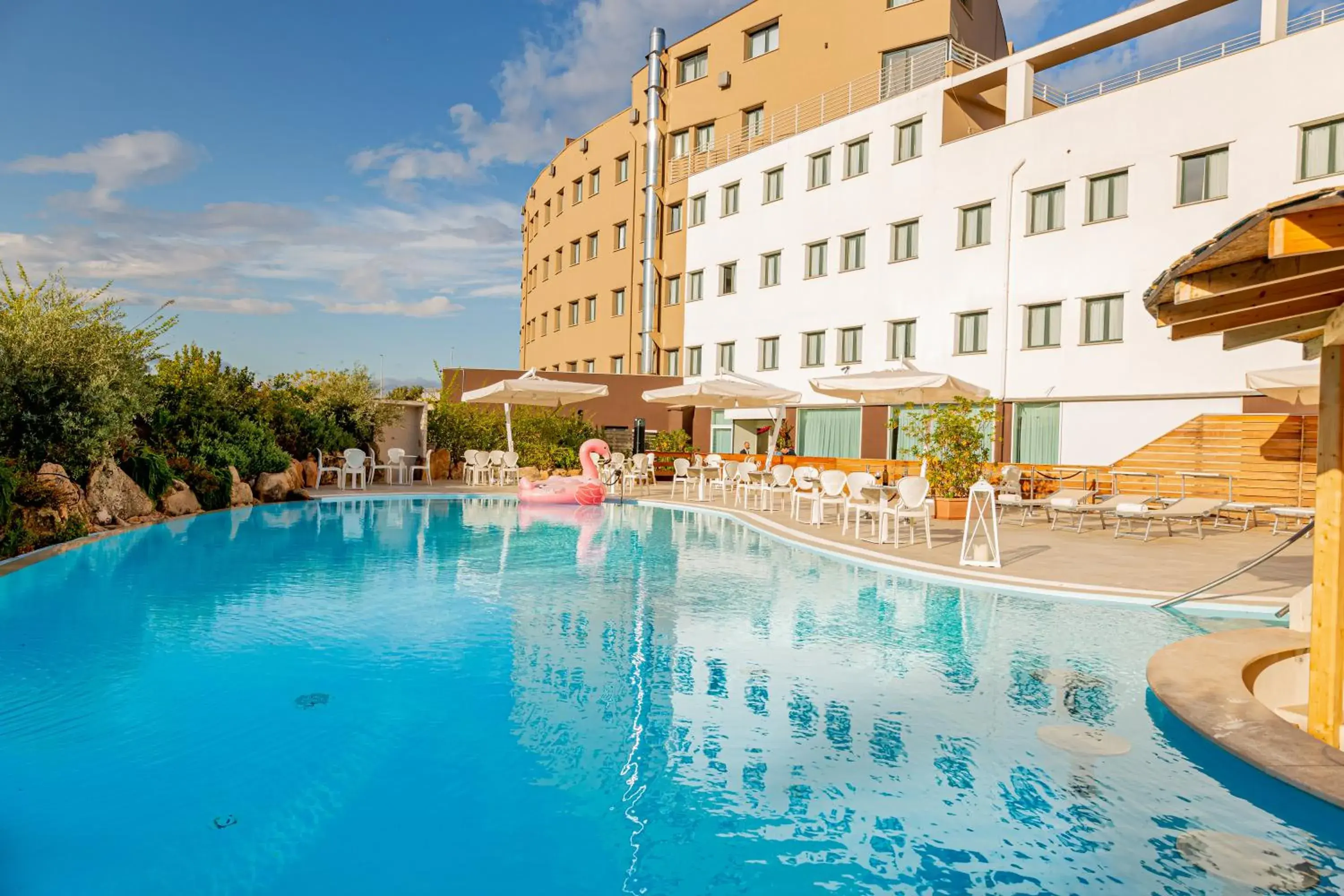 Property building in Mercure Olbia Property building in Mercure Olbia