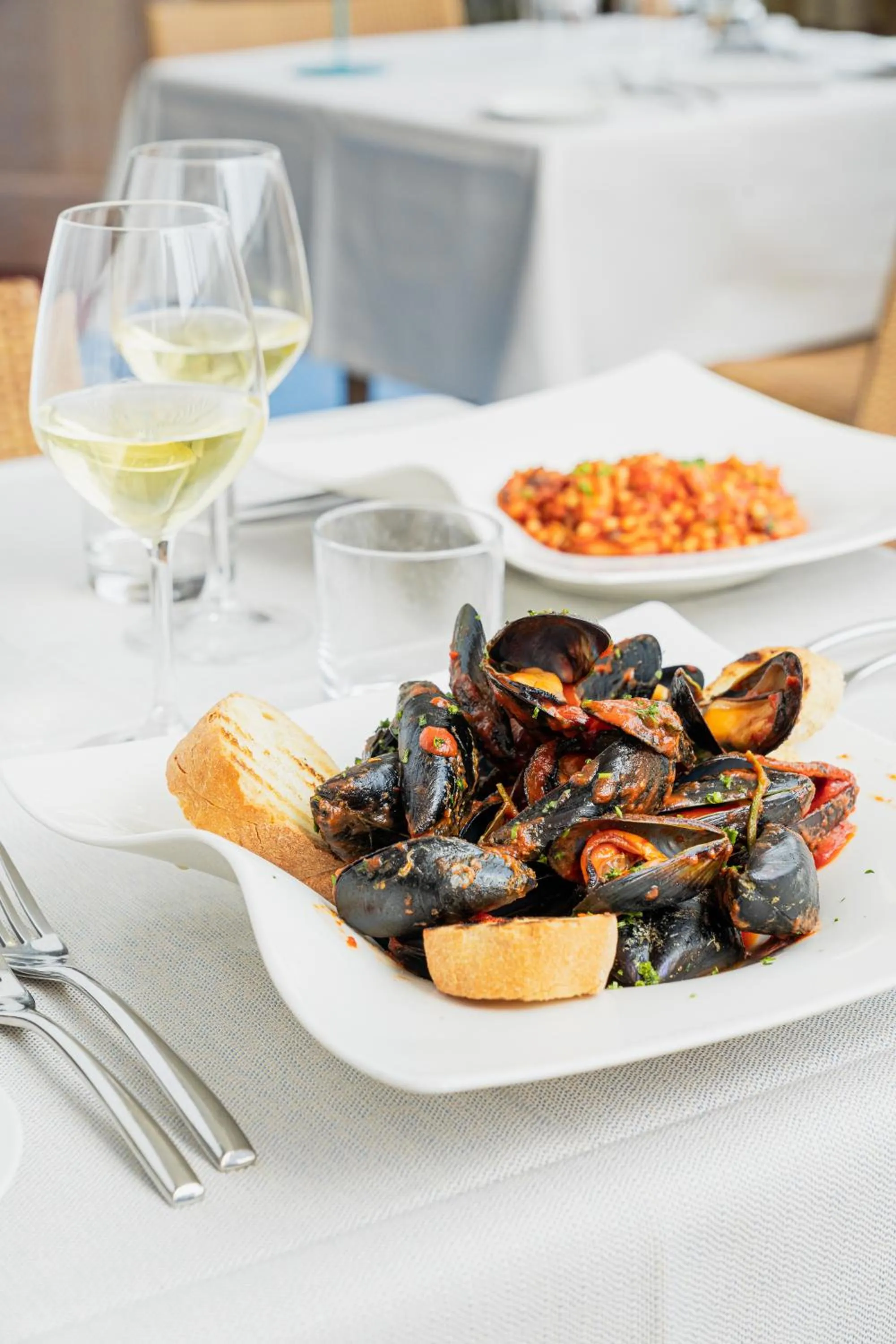 Restaurant/places to eat in Mercure Olbia