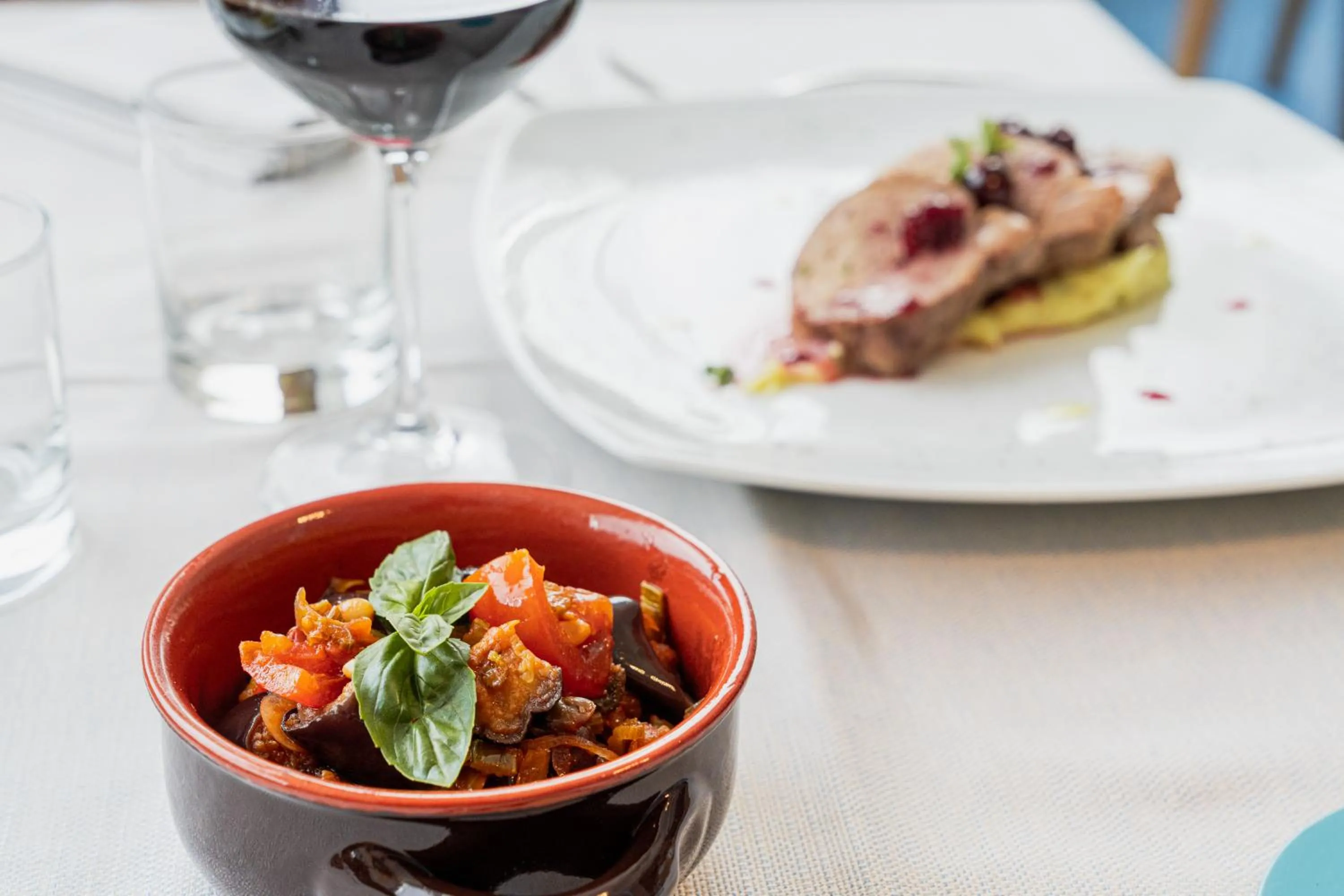 Restaurant/places to eat in Mercure Olbia