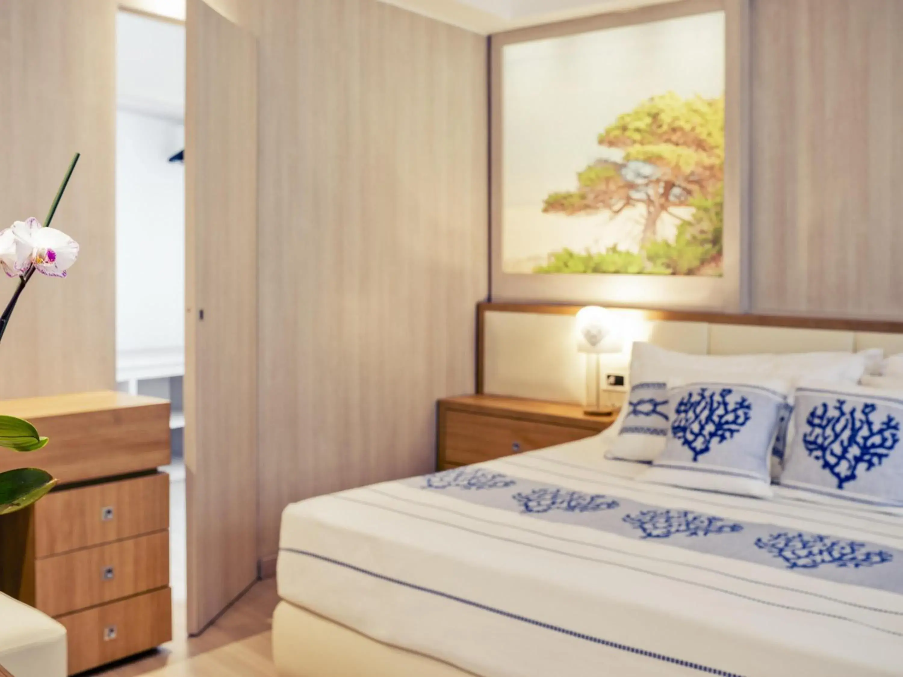 Bedroom, Bed in Mercure Olbia Bedroom, Bed in Mercure Olbia