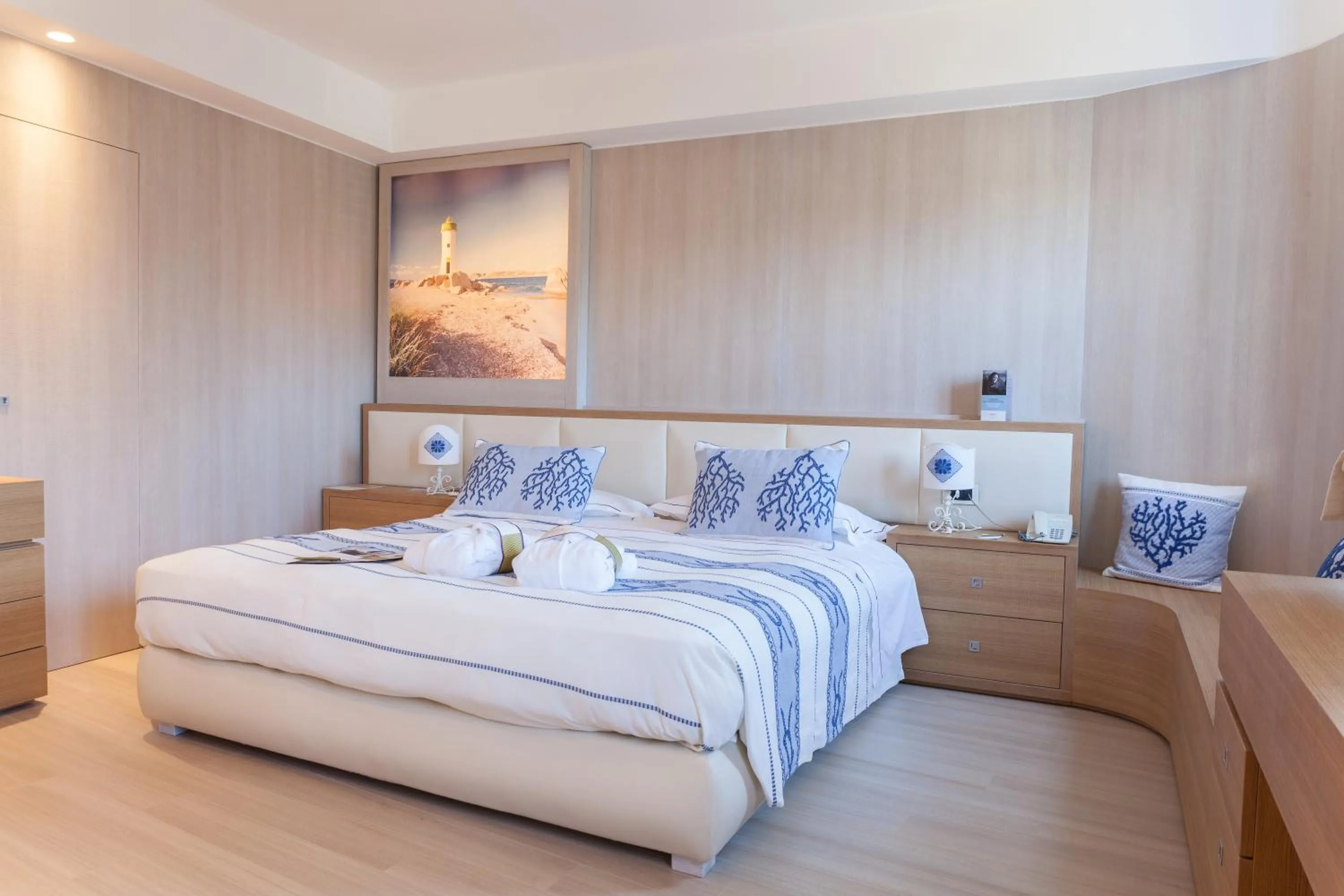 Bedroom, Bed in Mercure Olbia