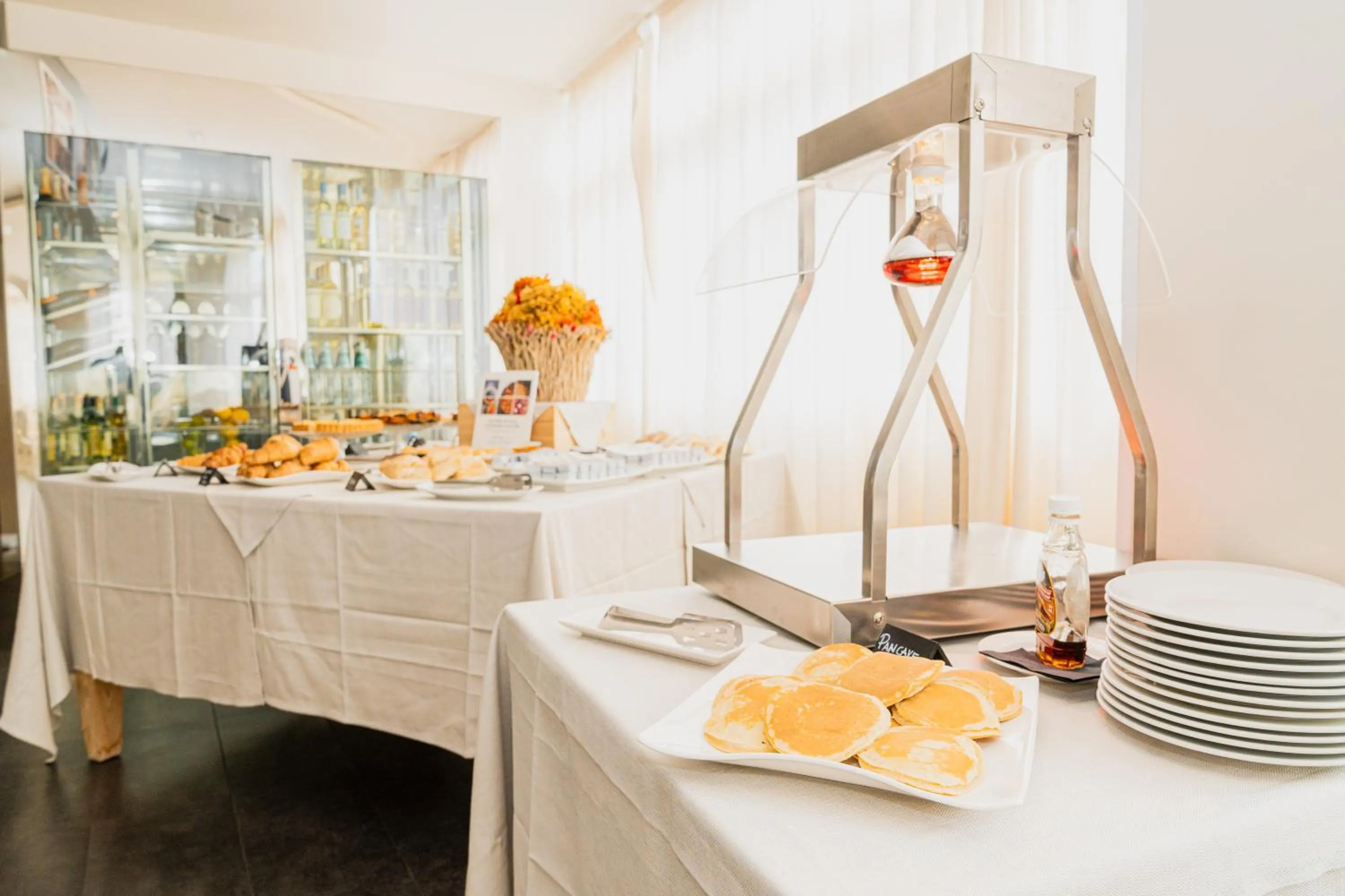 Buffet breakfast in Mercure Olbia