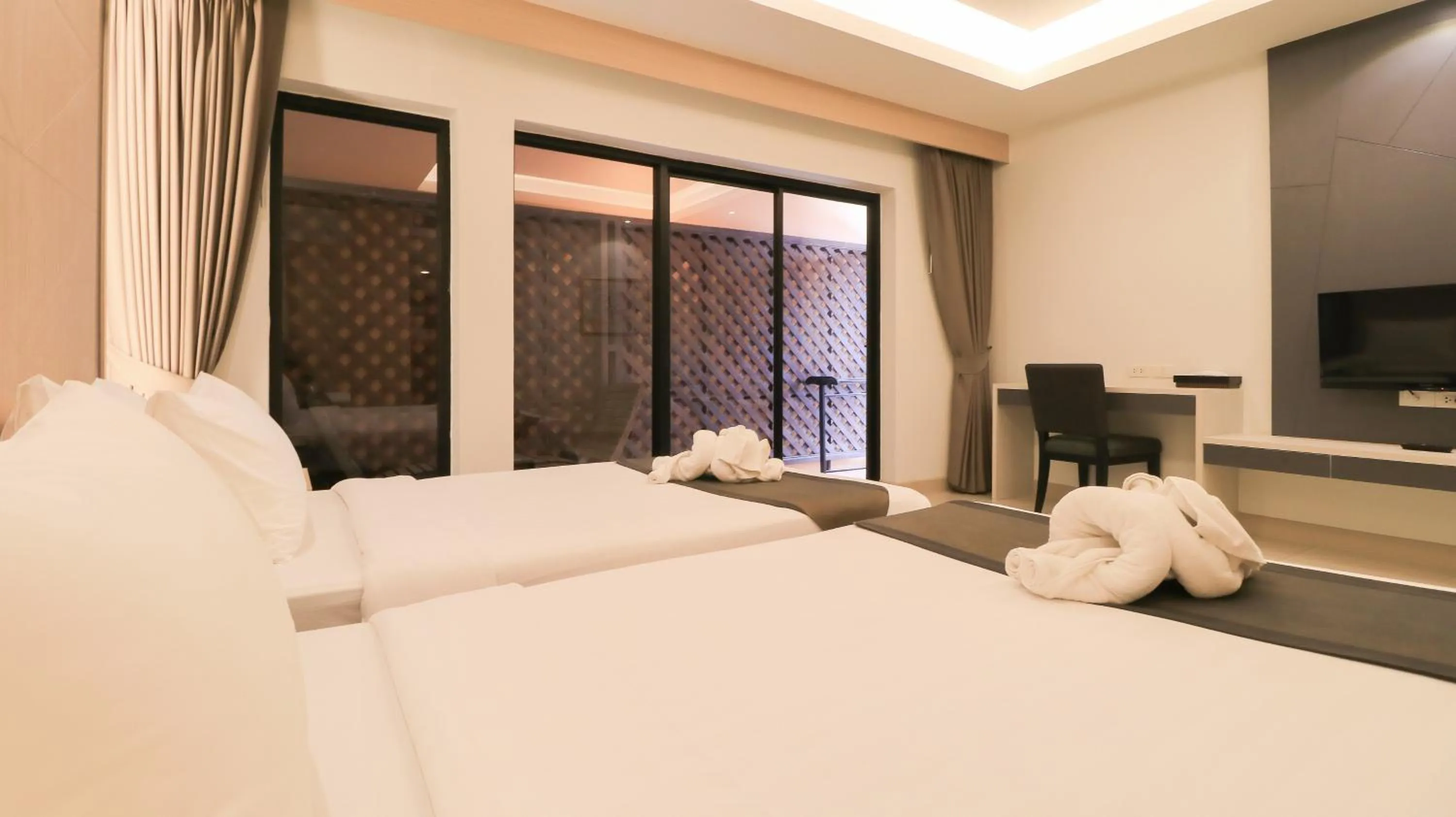Photo of the whole room, Bed in La Maison Hua Hin