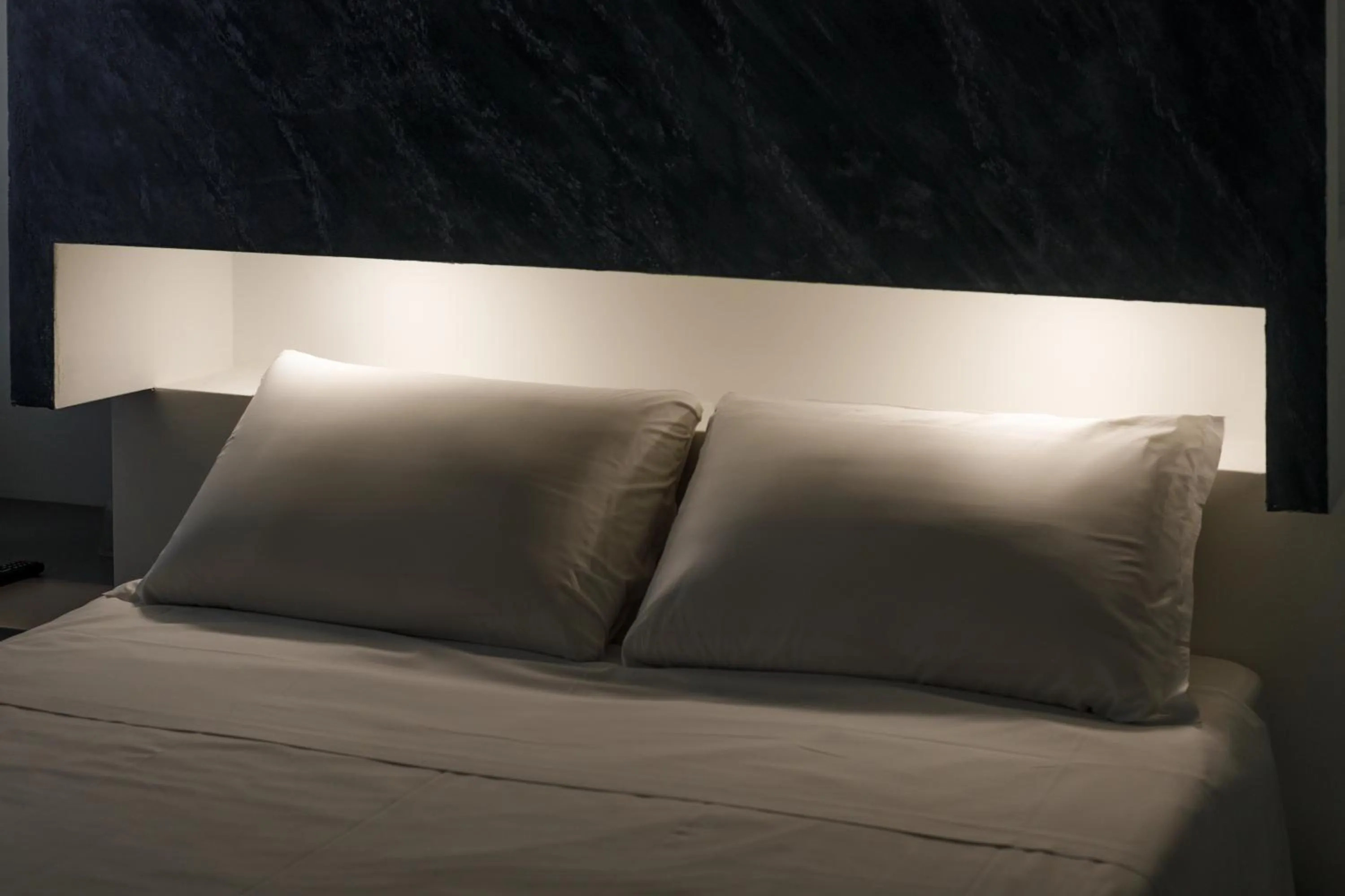 Bedroom, Bed in Crossroad Hotel