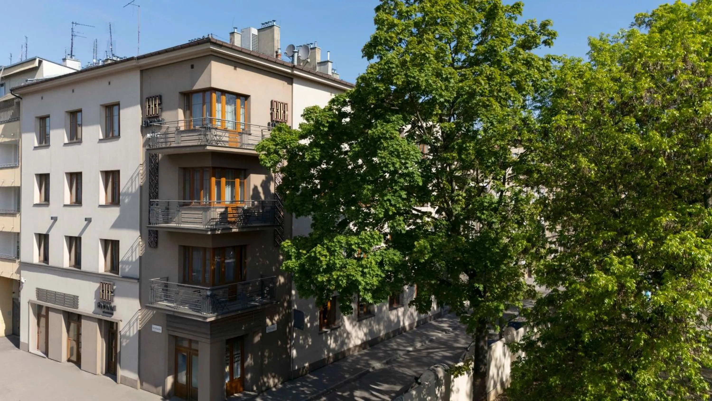 Property building in Liv'Inn Aparthotel