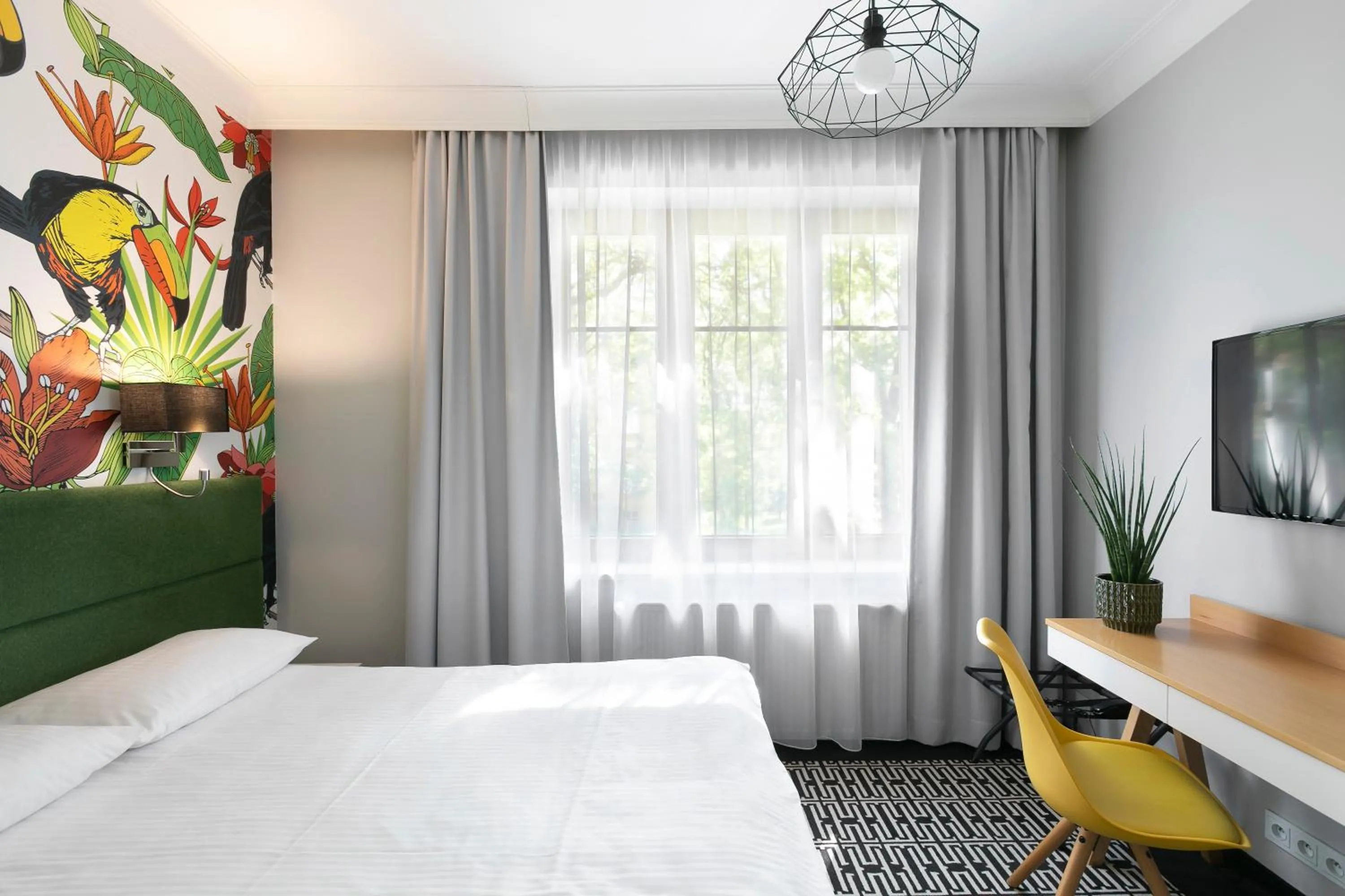 TV and multimedia, Bed in Liv'Inn Aparthotel